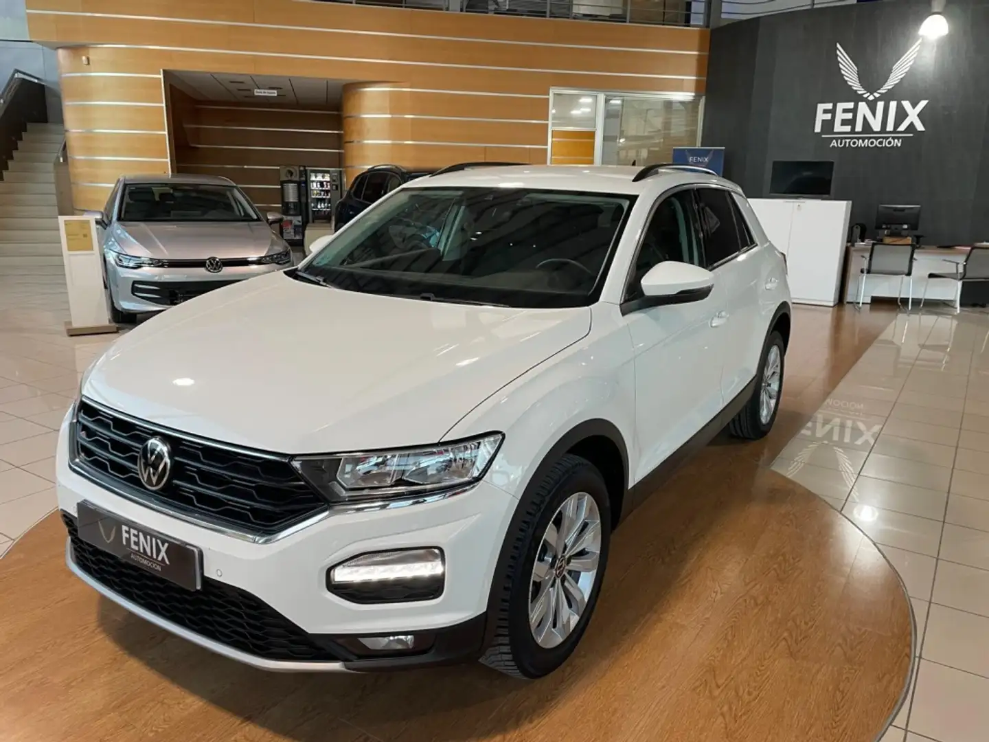 Volkswagen T-Roc 1.5 TSI Advance DSG7 Weiß - 1