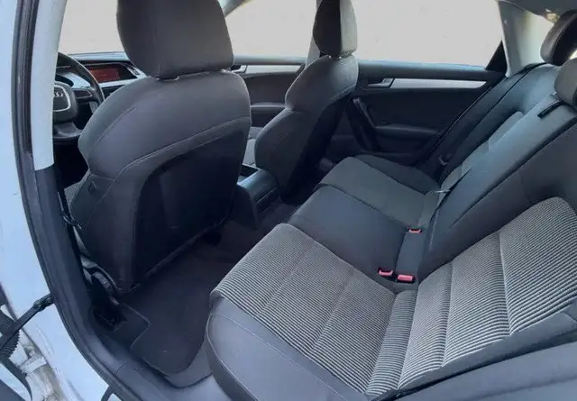 Audi A4 view 8
