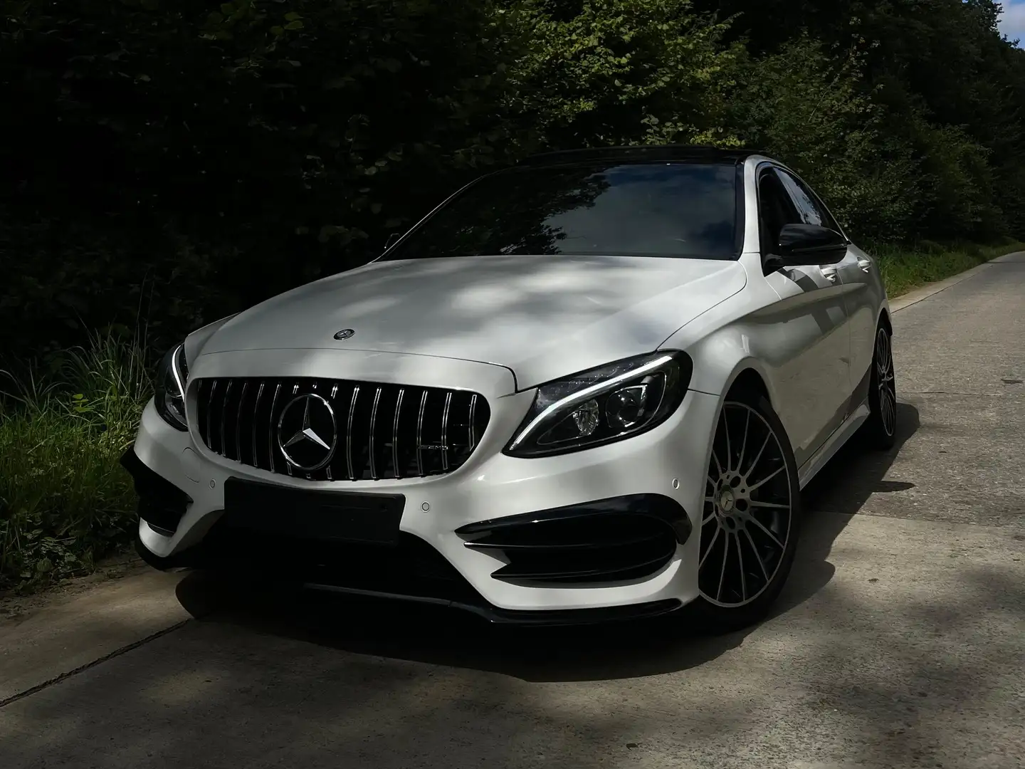 Mercedes-Benz 180 Blanc - 1