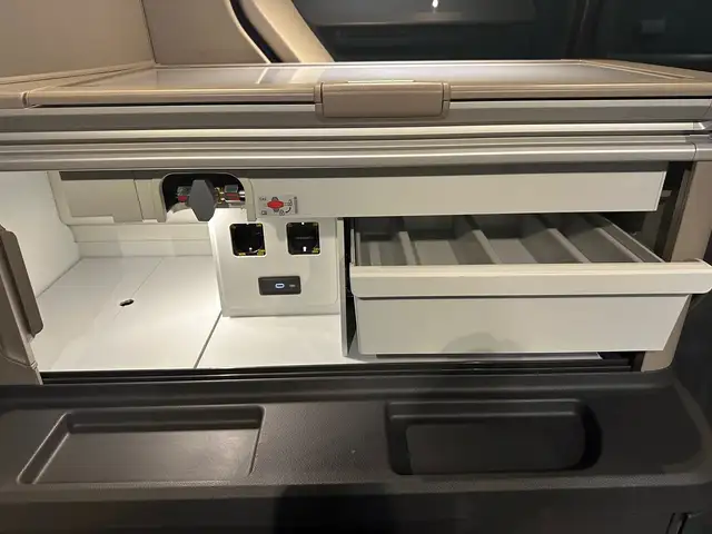Volkswagen T7 California view 14