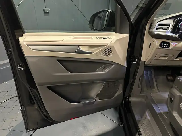 Volkswagen T7 California view 24