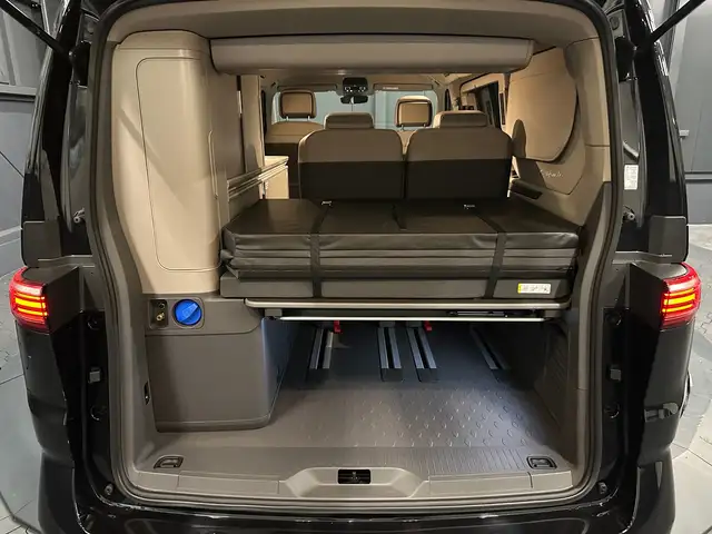 Volkswagen T7 California view 17