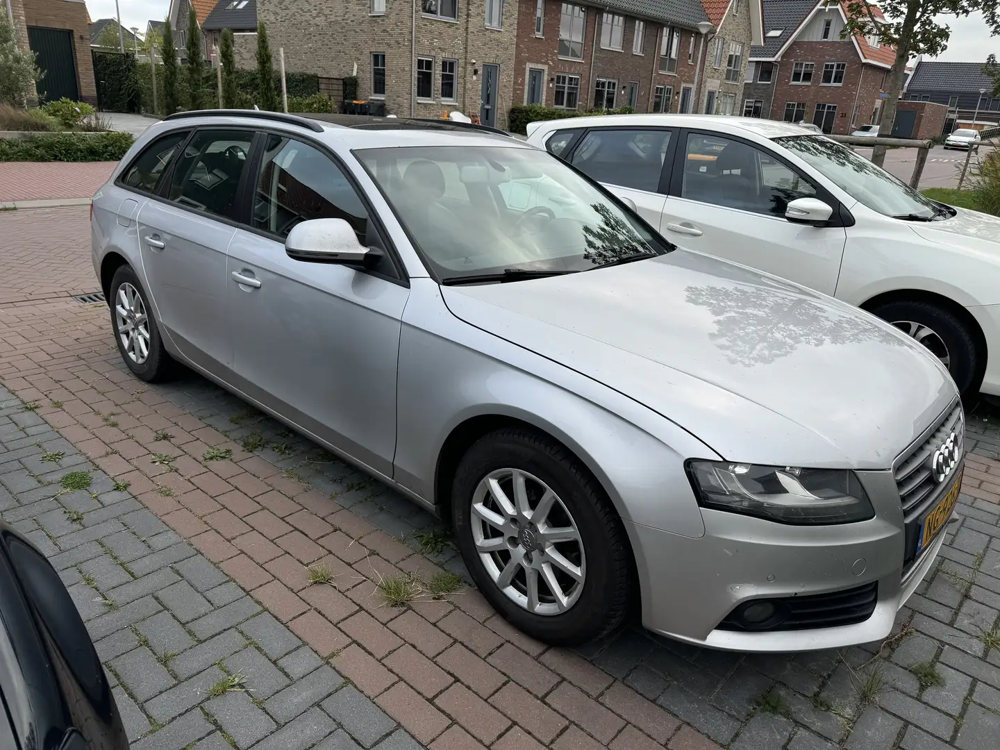 Audi A4 2.0 TDI Grijs - 1