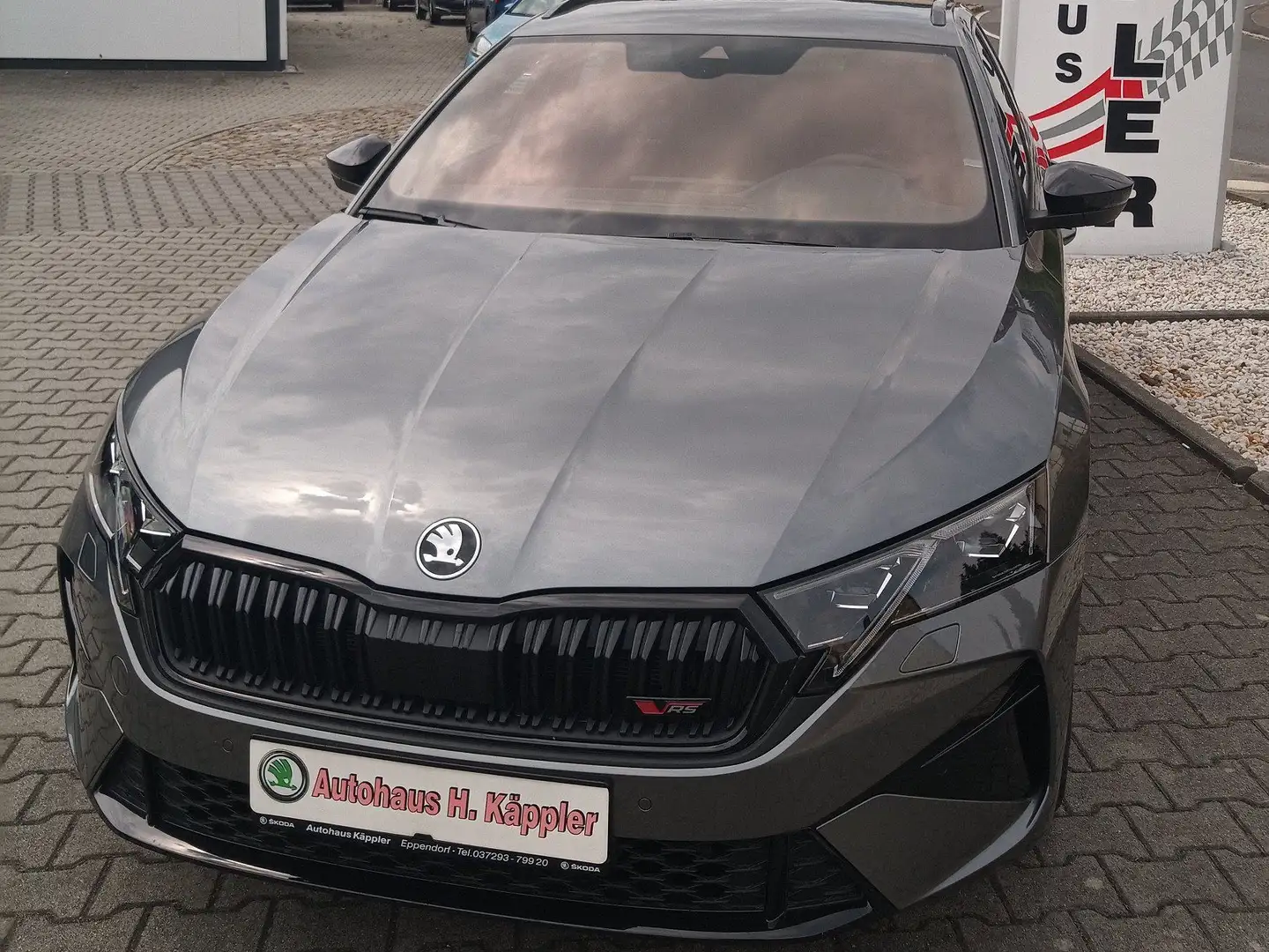 Skoda Octavia Combi 2.0 TSI RS 7 Gang DSG+ G 5 J. 100.000 km Grau - 1