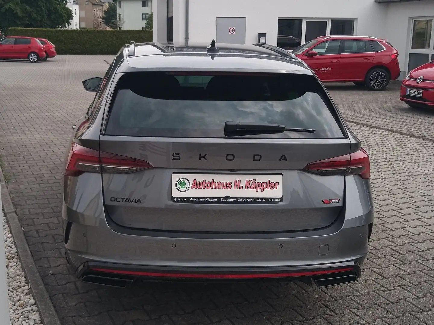 Skoda Octavia Combi 2.0 TSI RS 7 Gang DSG+ G 5 J. 100.000 km Grau - 2