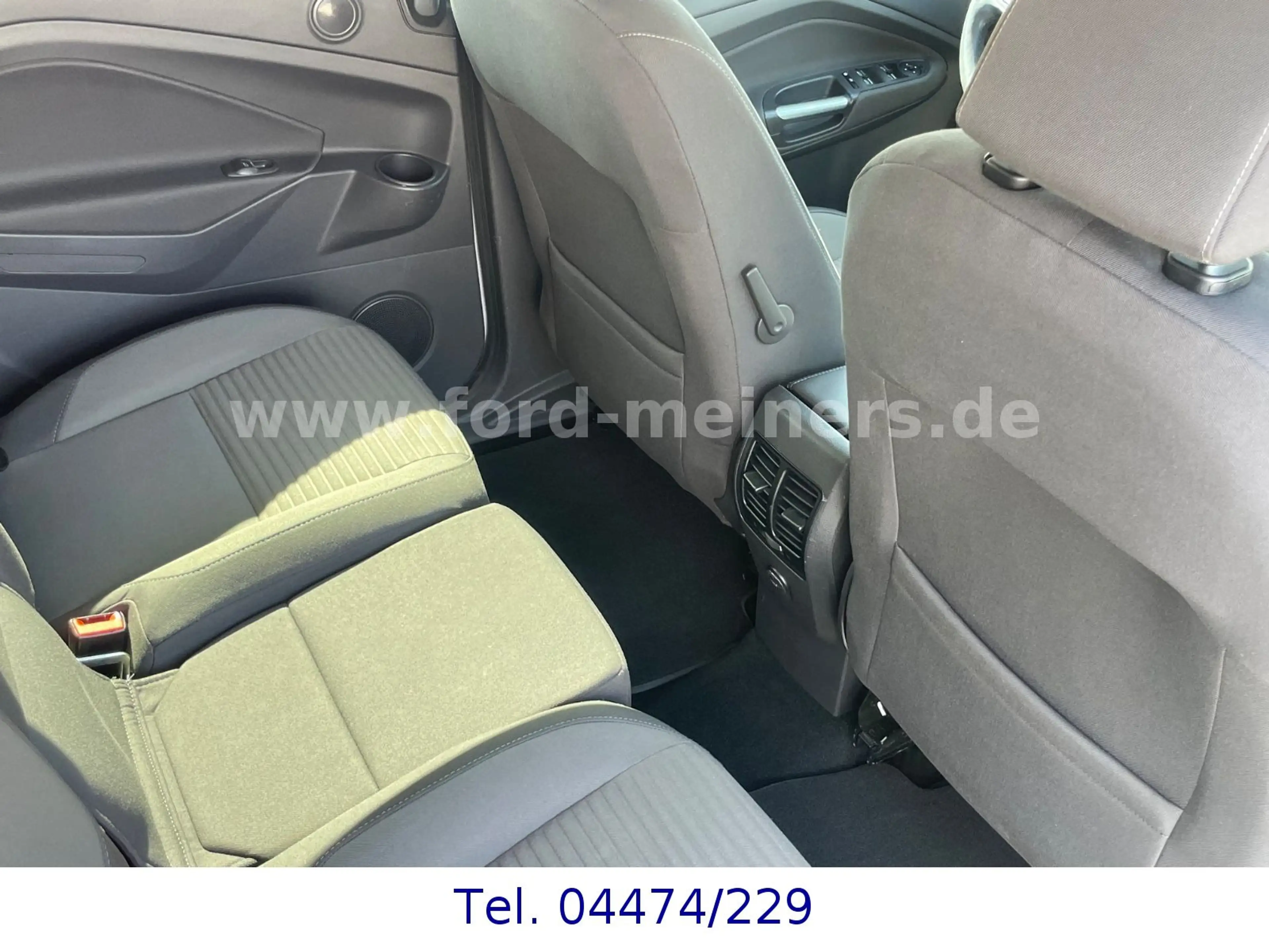 Ford Grand C-Max 1.5 TDCi Titanium *ZR+Insp.+TÜV neu* — photo 14