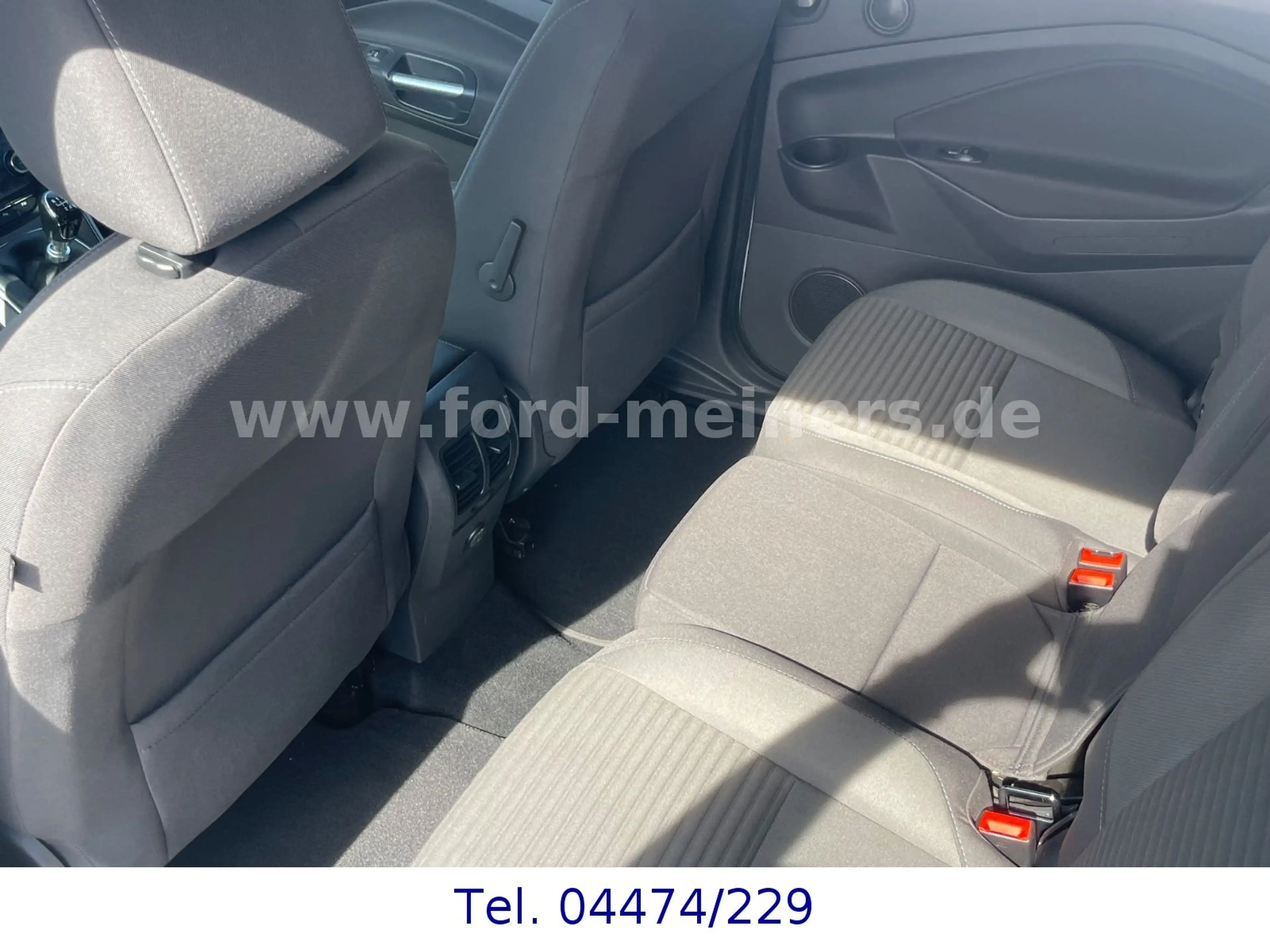 Ford Grand C-Max 1.5 TDCi Titanium *ZR+Insp.+TÜV neu* — photo 11