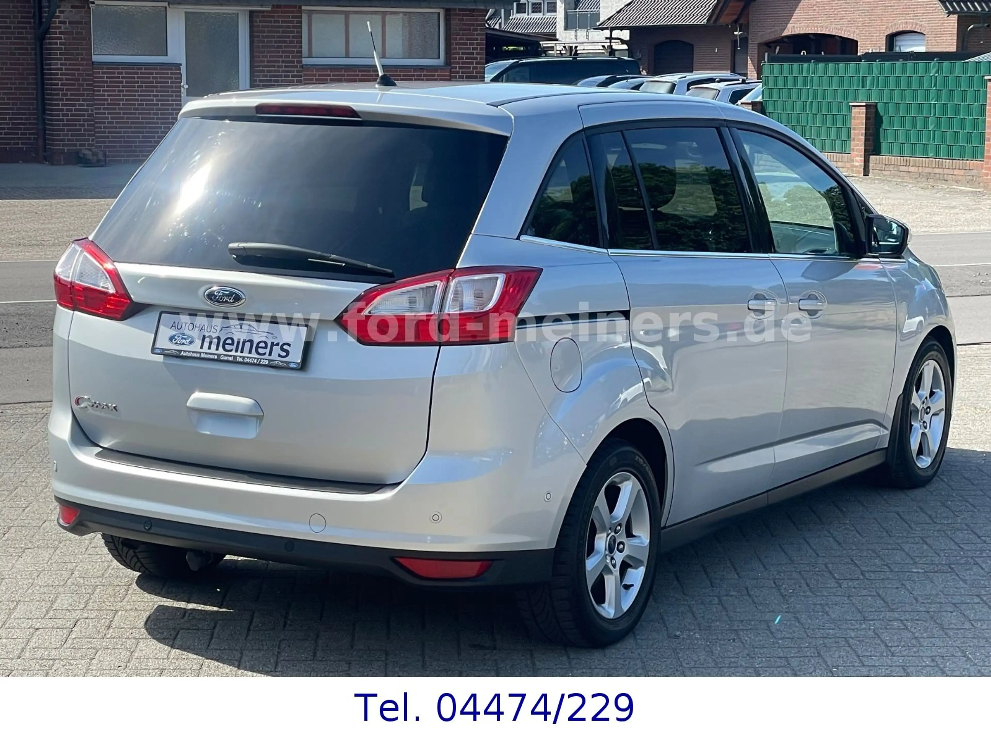 Ford Grand C-Max 1.5 TDCi Titanium *ZR+Insp.+TÜV neu* — photo 5