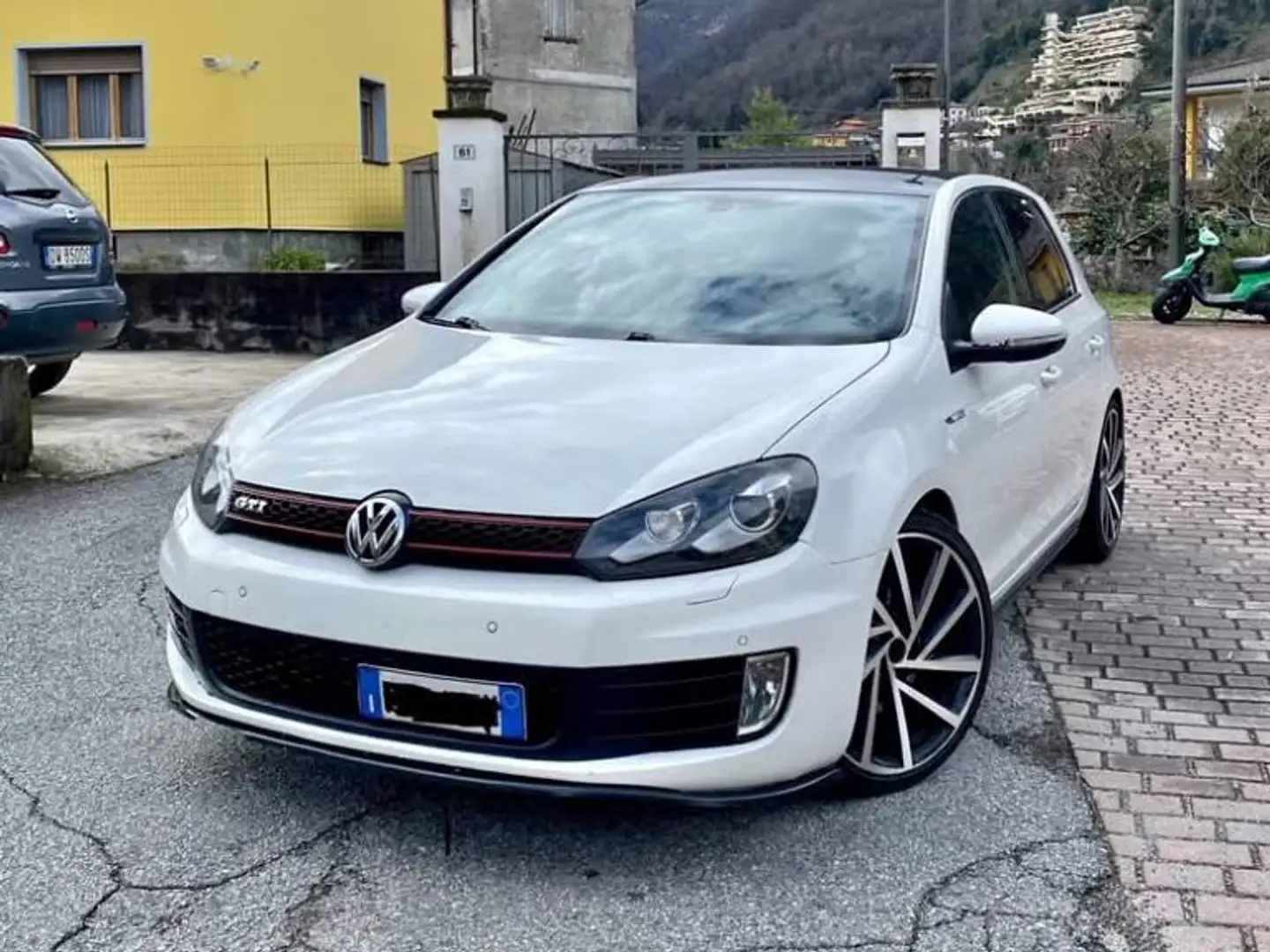 Volkswagen Golf Golf 5p 1.4 United 80cv Bianco - 1