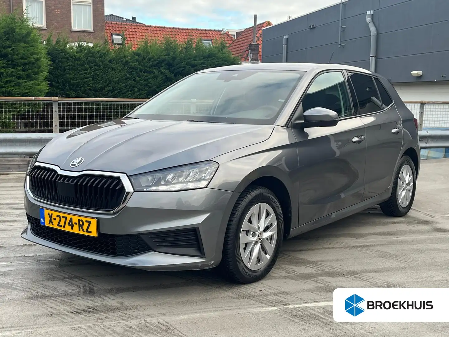 Skoda Fabia 1.0 80PK MPI Ambition | Comfort pakket | Extra get Grijs - 1