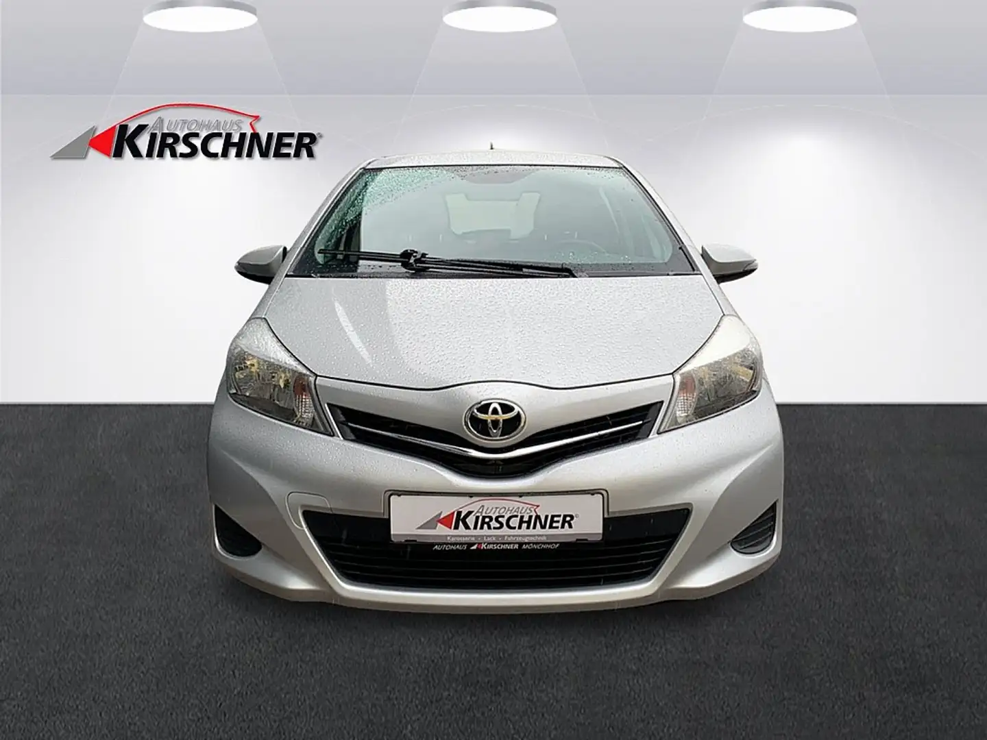 Toyota Yaris 1,4 D-4D 90 DPF Active Argent - 2