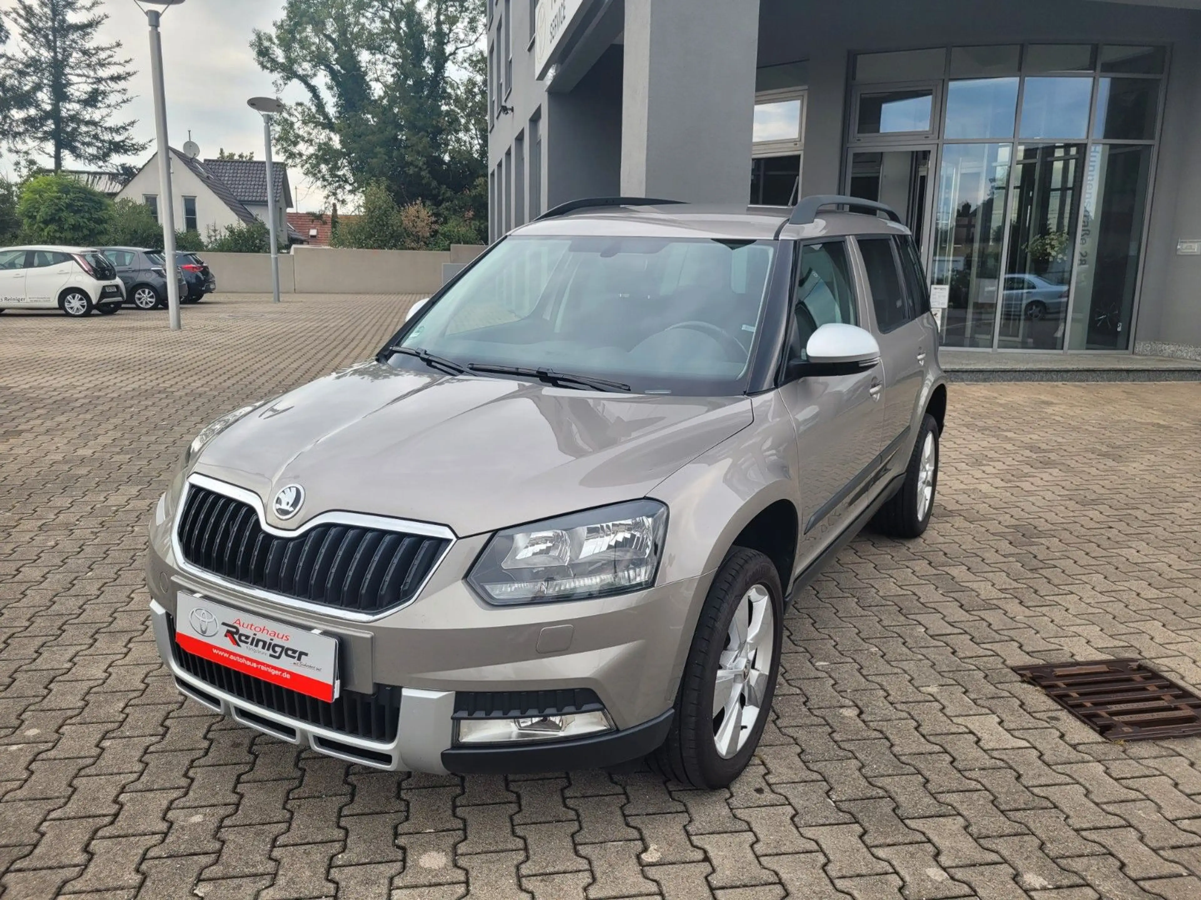 Skoda Yeti Ambition Outdoor  *SHZ, PDC-h, Klima* — photo 7