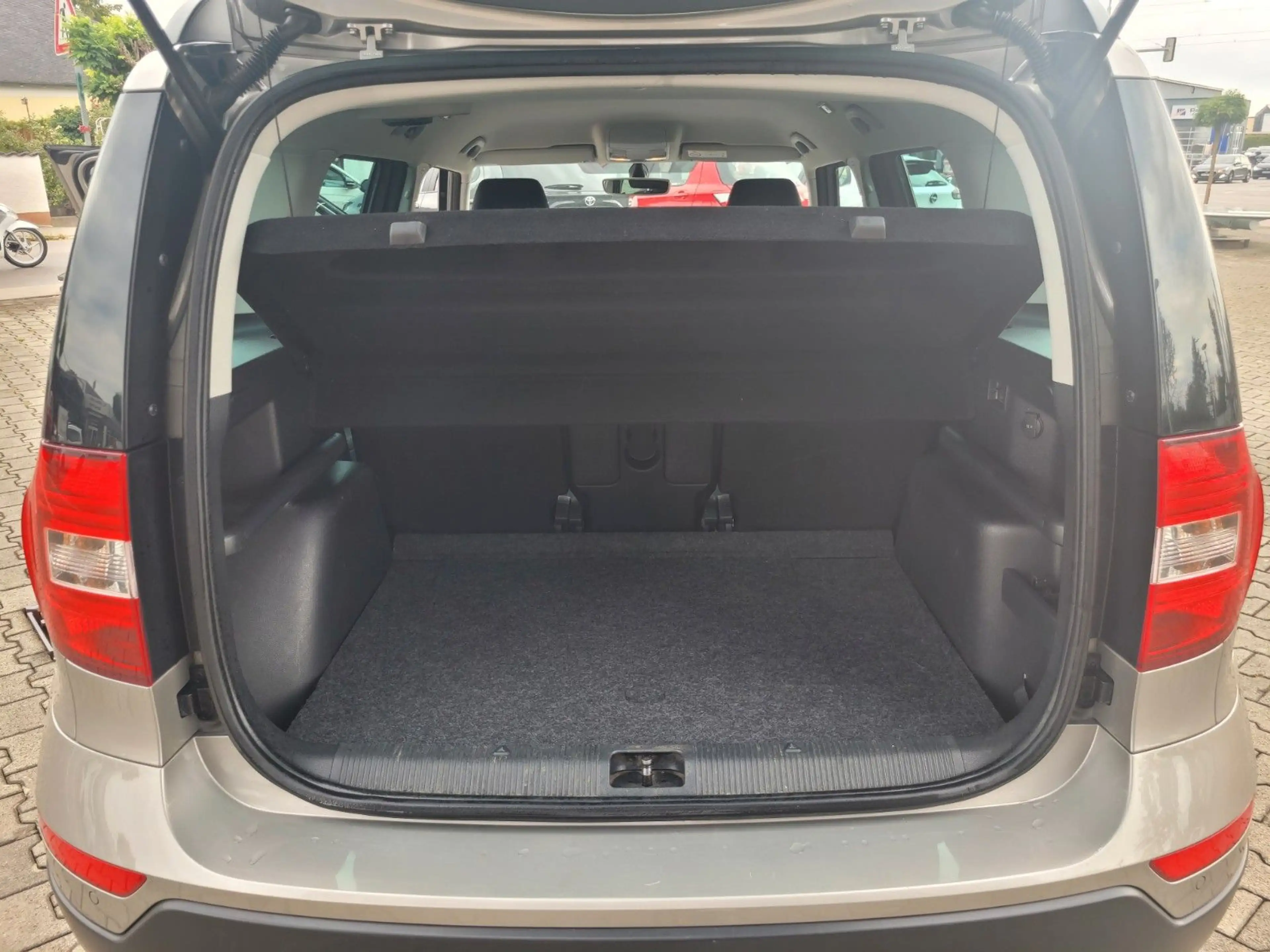 Skoda Yeti Ambition Outdoor  *SHZ, PDC-h, Klima* — photo 14