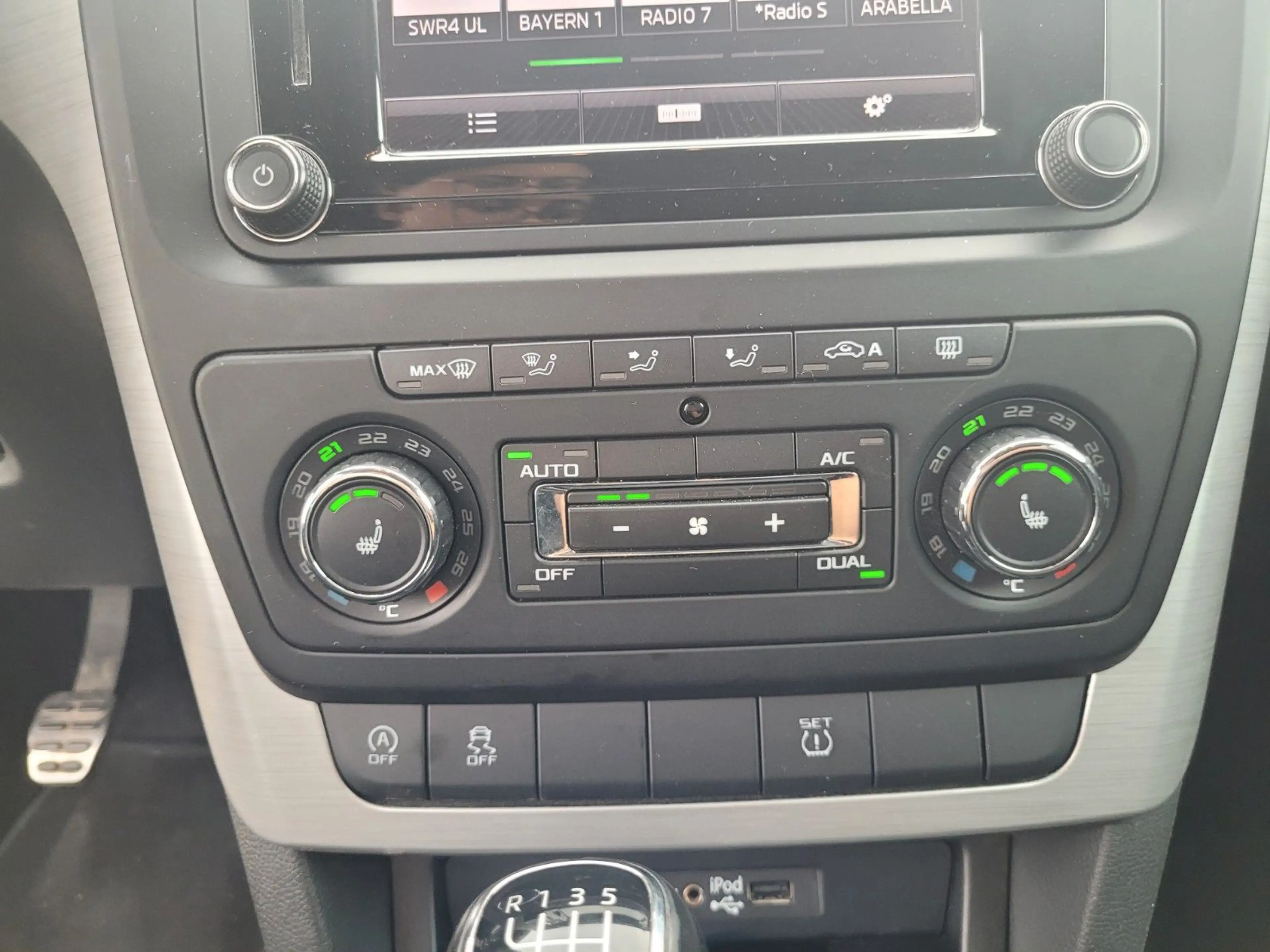 Skoda Yeti Ambition Outdoor *SHZ, PDC-h, Klima* — photo 12