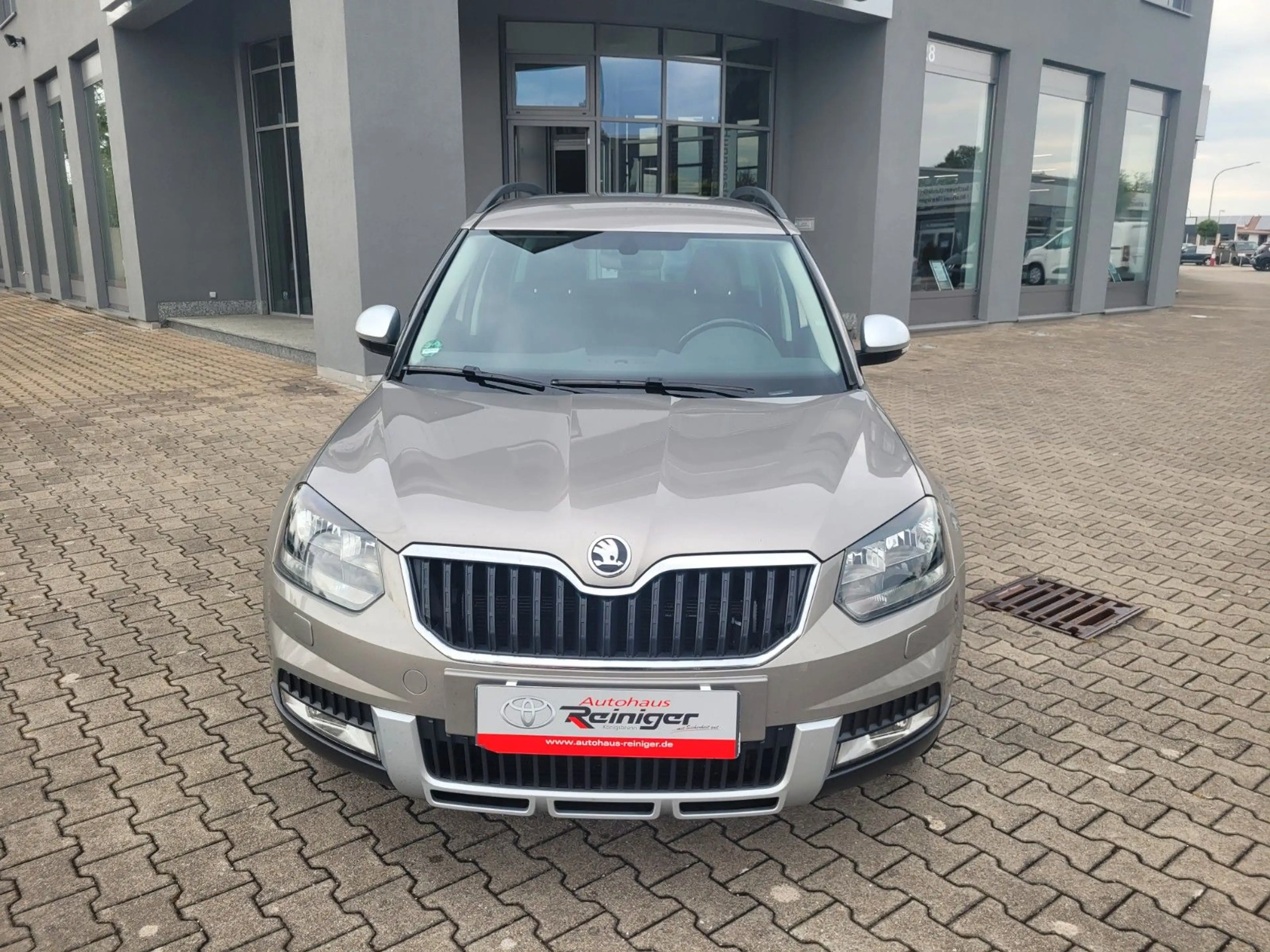 Skoda Yeti Ambition Outdoor  *SHZ, PDC-h, Klima* — photo 8