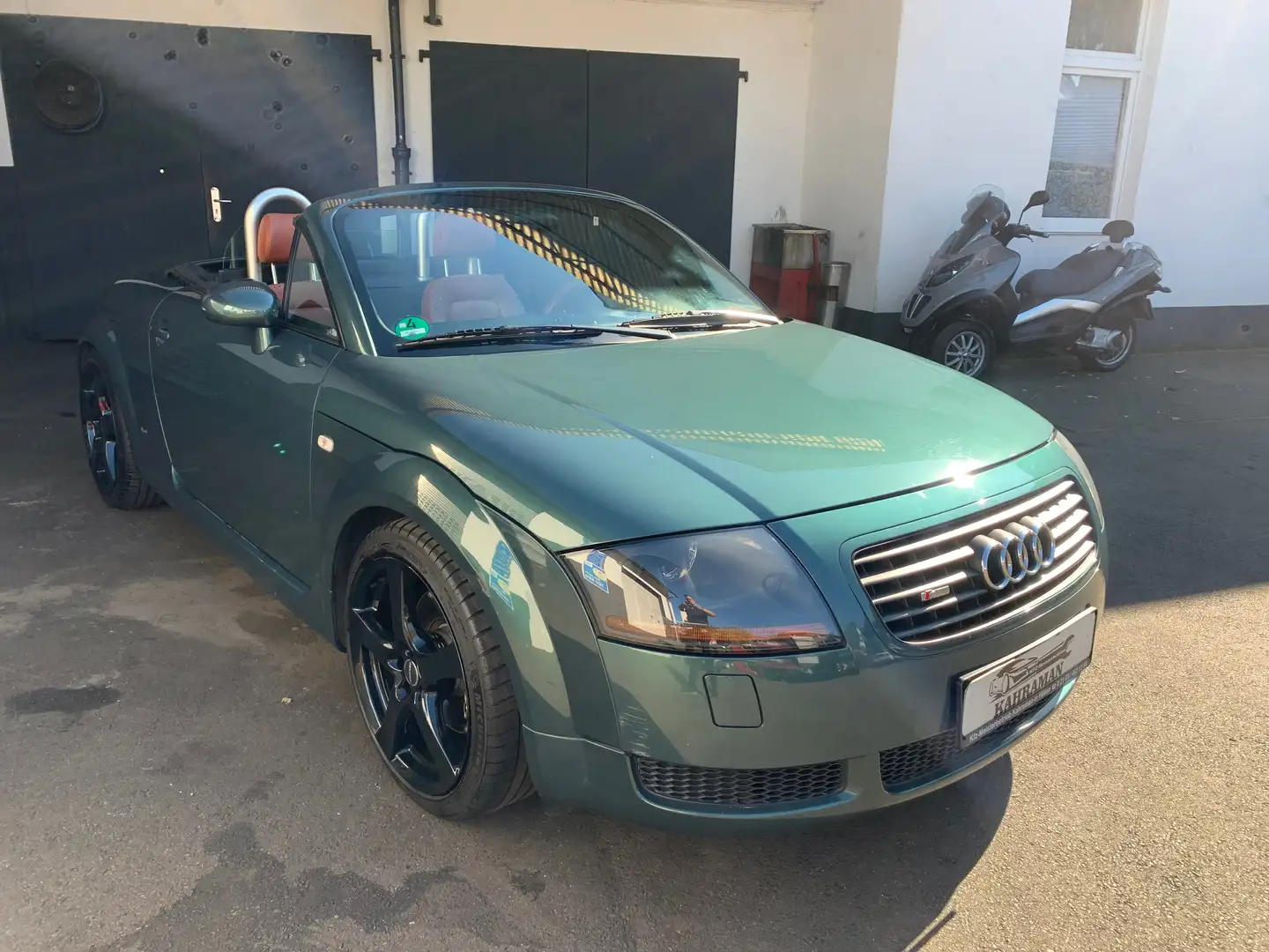 Audi TT 1.8 T Roadster (132kW)*LEDER+XENON* Grün - 1