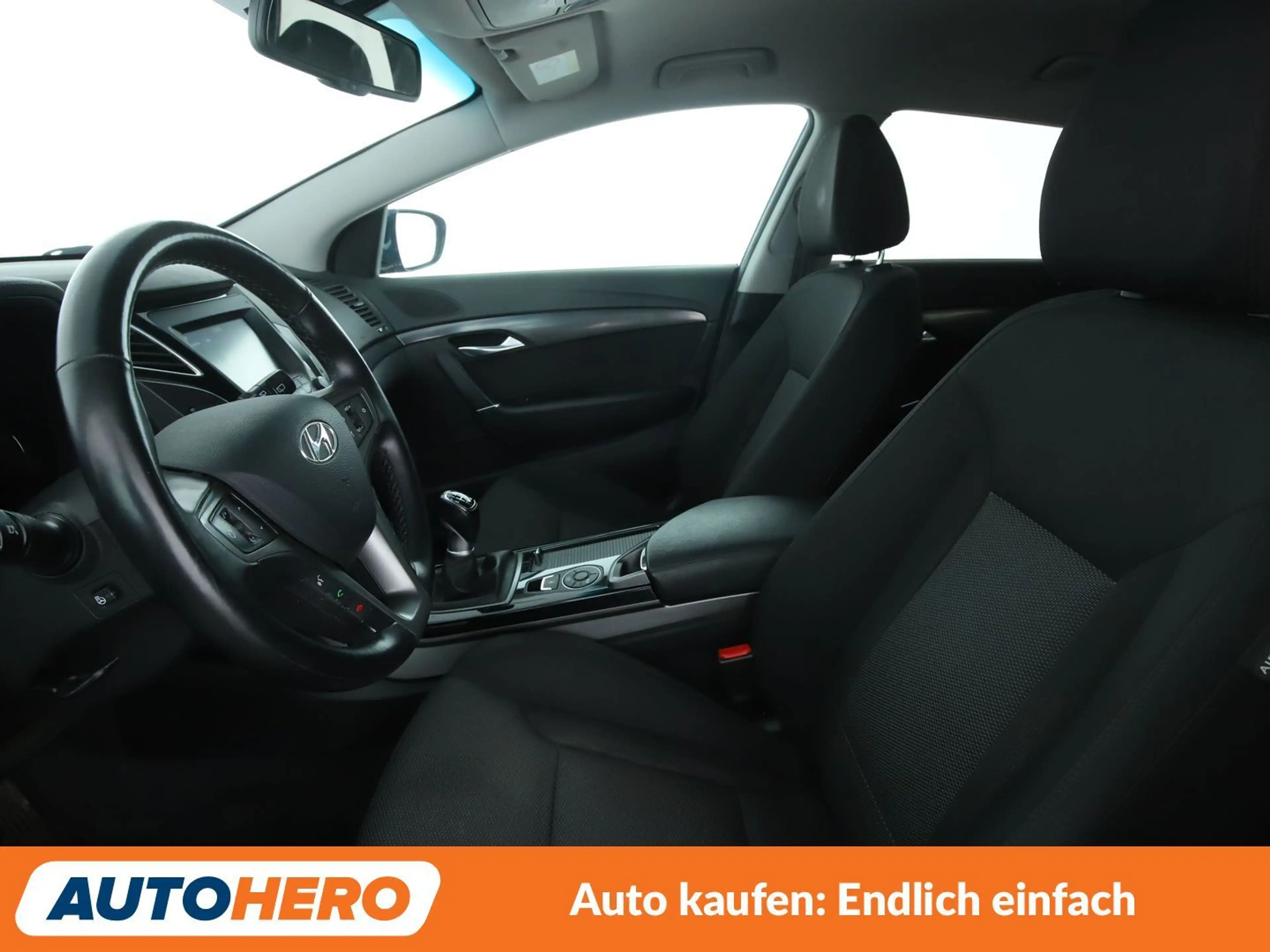 Hyundai i40 1.6 CRDi Space*TEMPO*PDC*SHZ*LIM*AHK*ALU* — photo 10