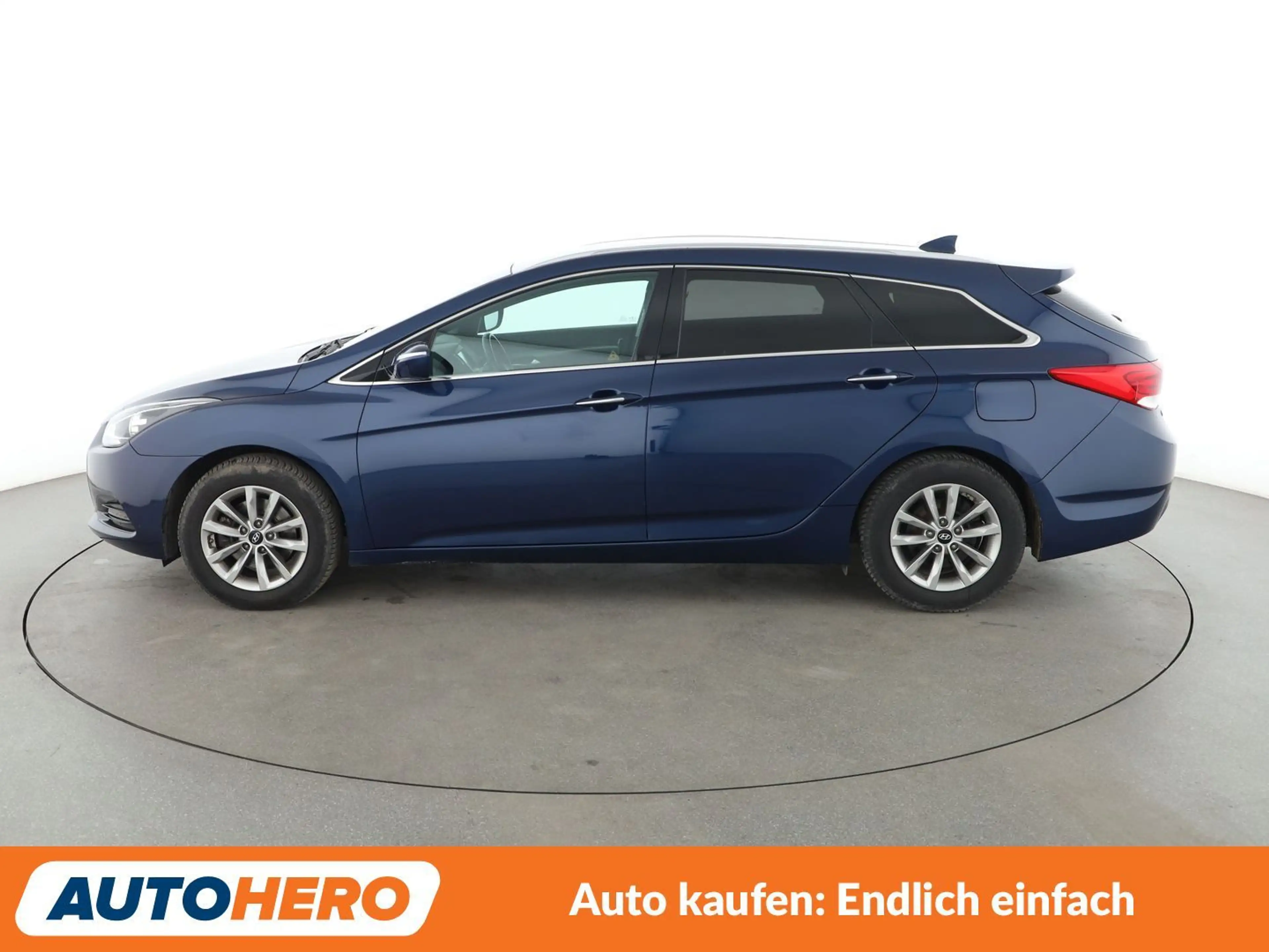 Hyundai i40 1.6 CRDi Space*TEMPO*PDC*SHZ*LIM*AHK*ALU* — photo 3