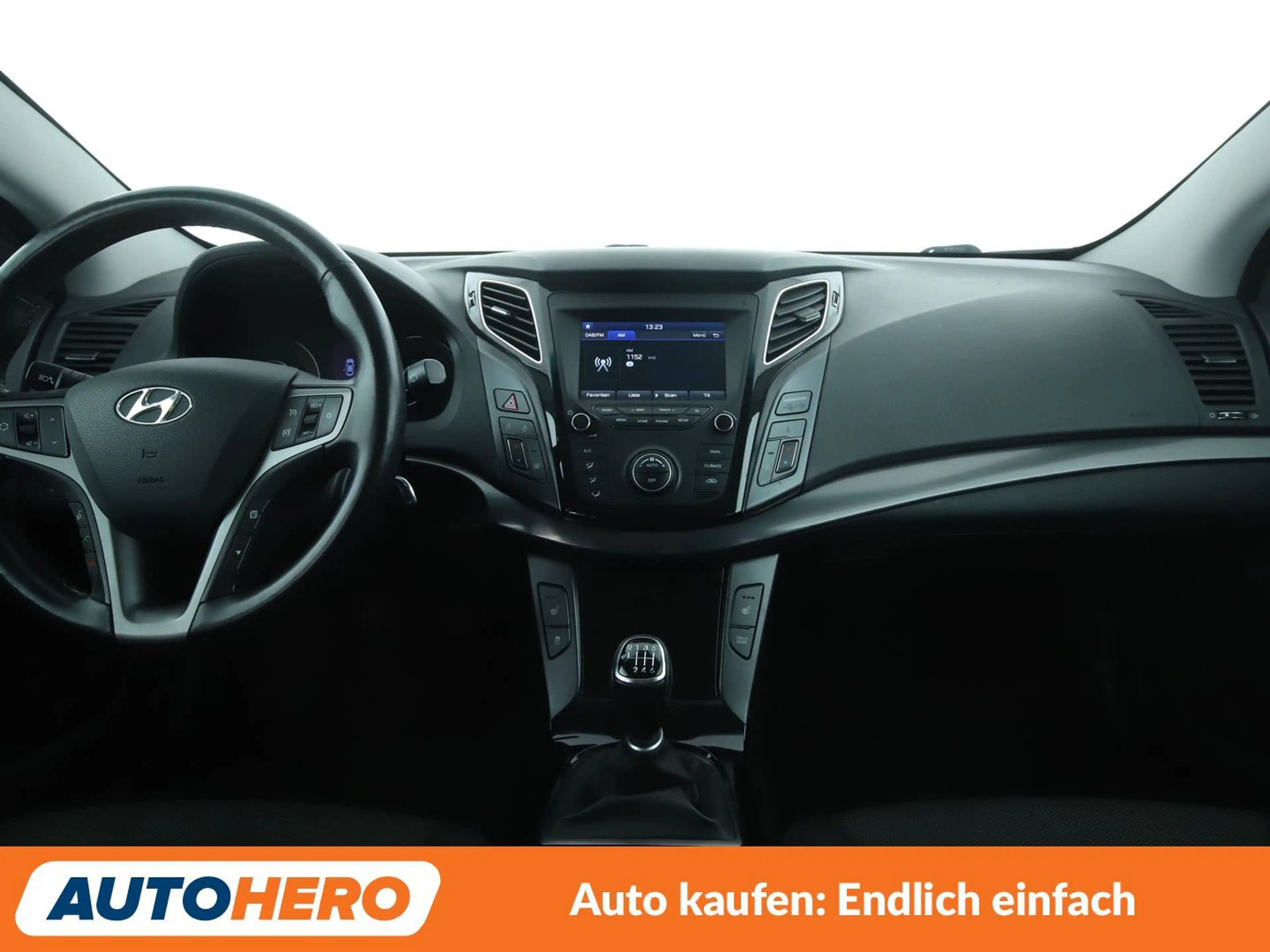 Hyundai i40 1.6 CRDi Space*TEMPO*PDC*SHZ*LIM*AHK*ALU* — photo 12