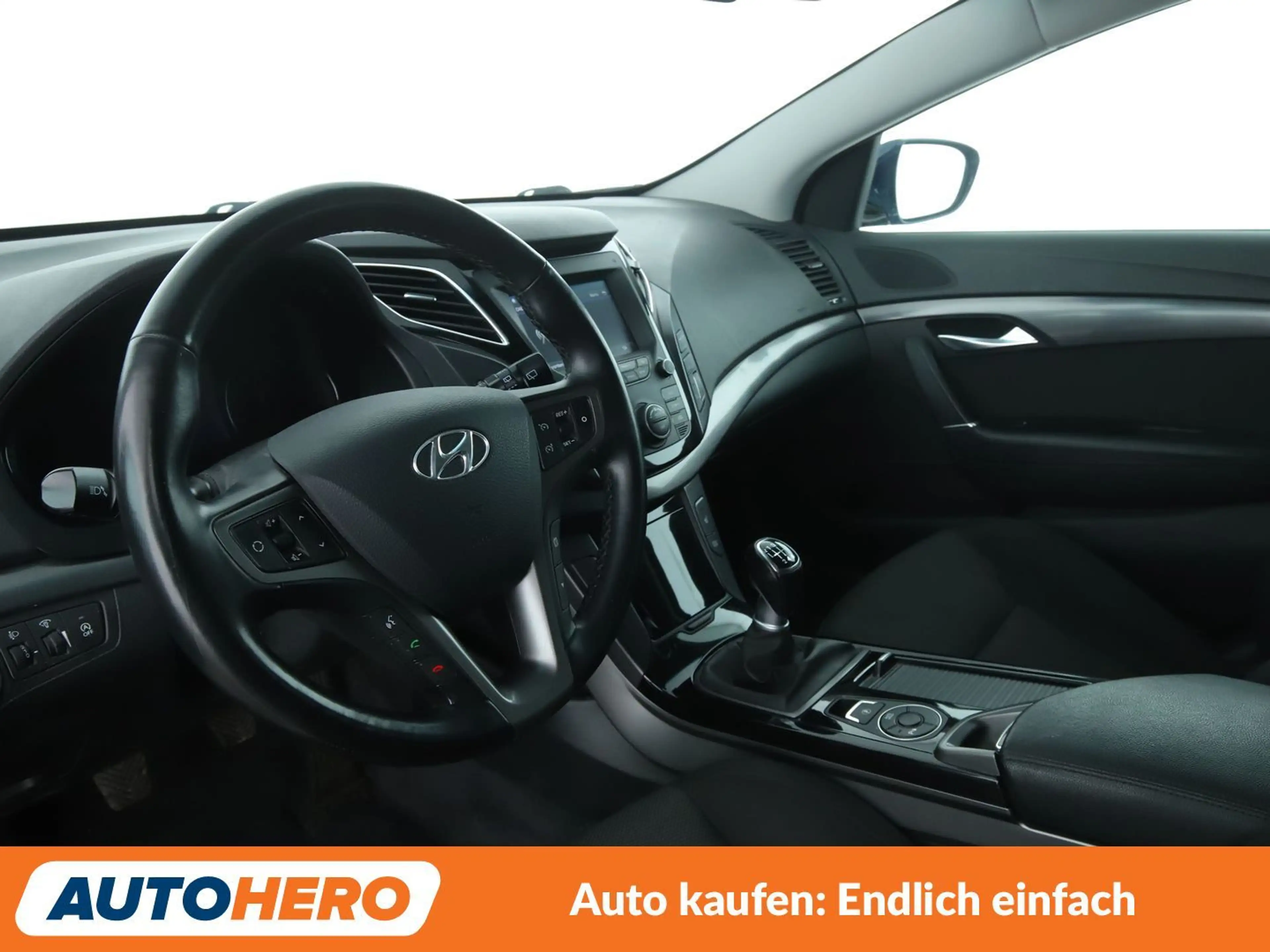 Hyundai i40 1.6 CRDi Space*TEMPO*PDC*SHZ*LIM*AHK*ALU* — photo 11