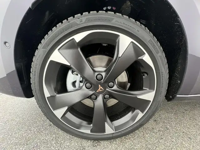 Cupra Leon view 10