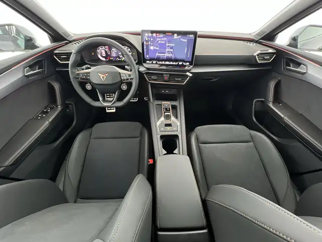Cupra Leon view 6