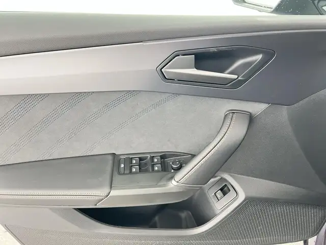 Cupra Leon view 11