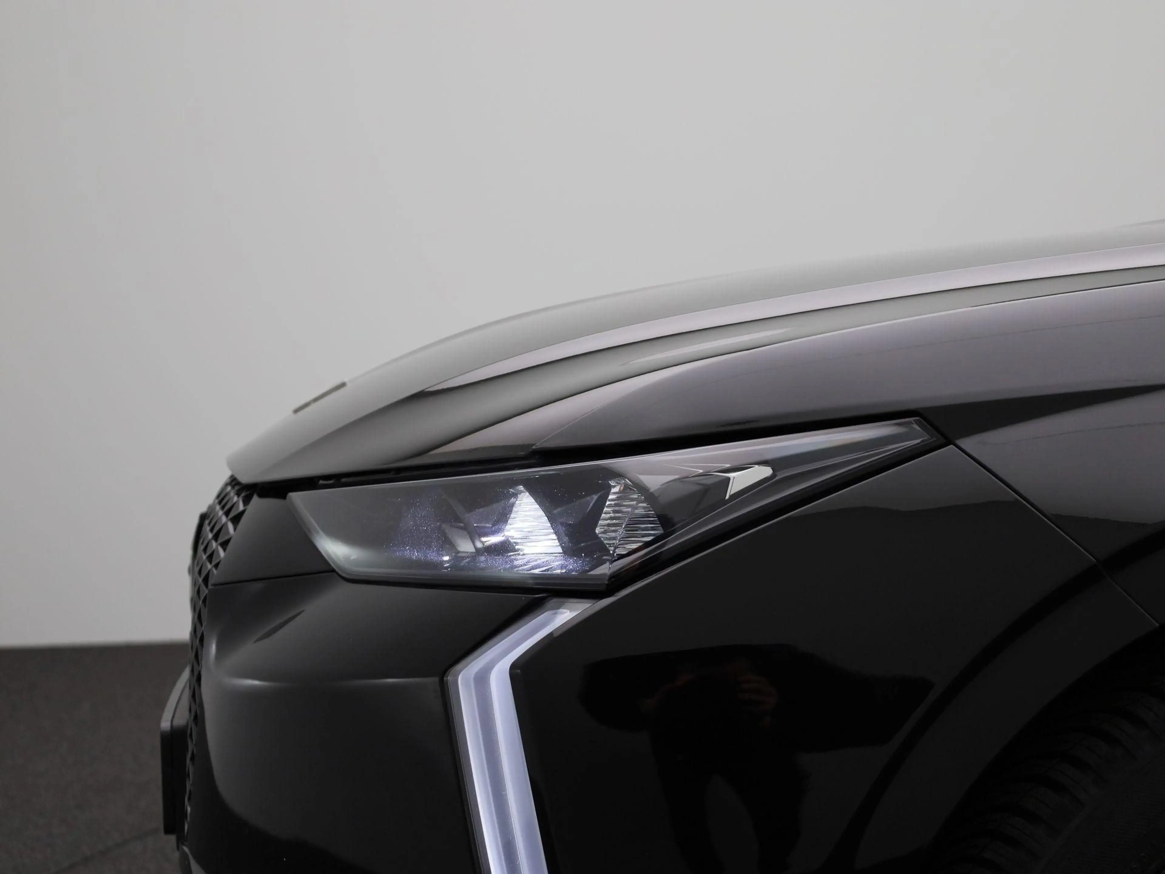 DS Automobiles DS 4 PureTech 130 Automatic Performance Line LED | LEDE — photo 15
