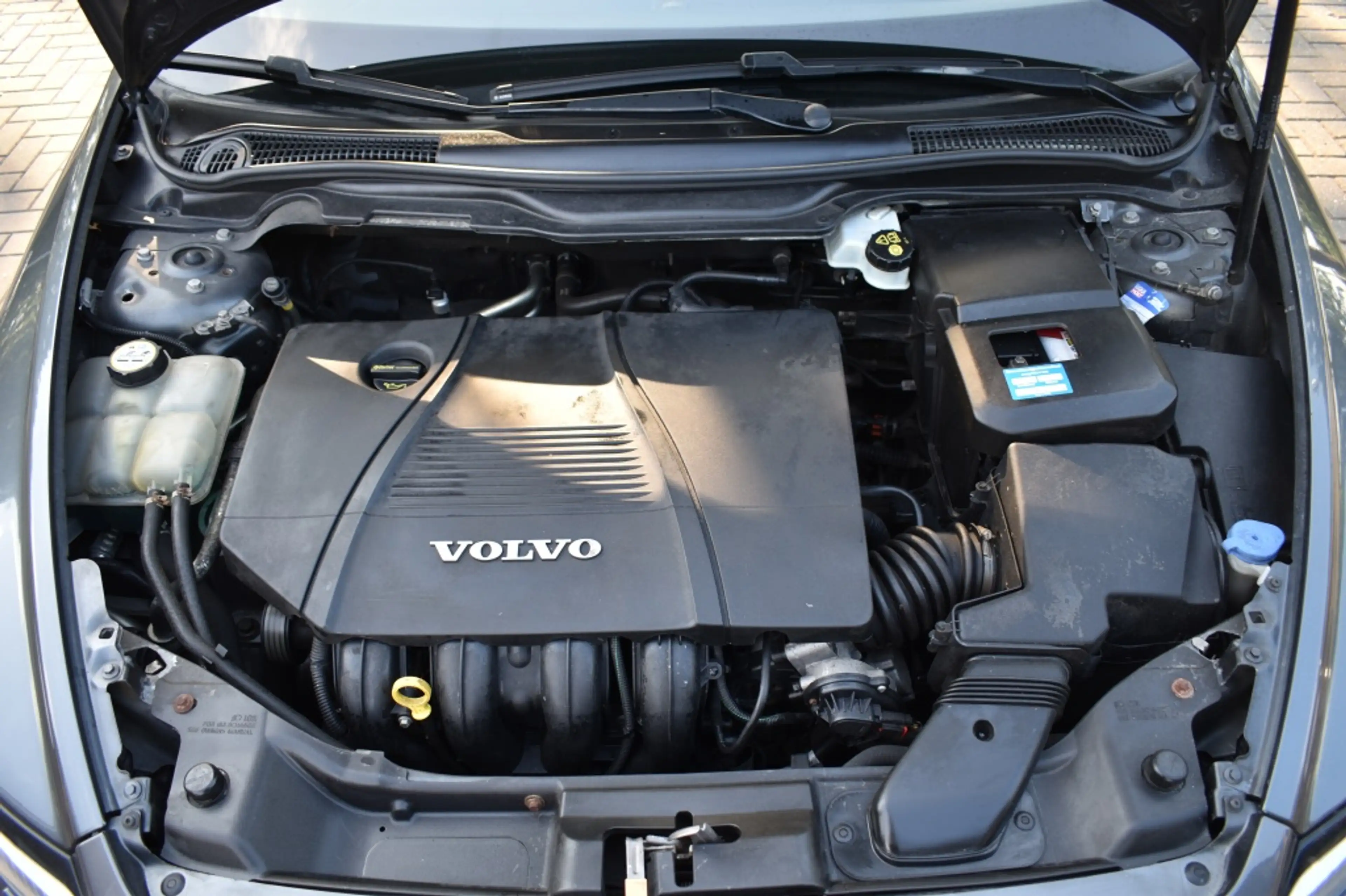 Volvo V50 2.0F R-Design CRUISE CLIMA PDC — photo 21