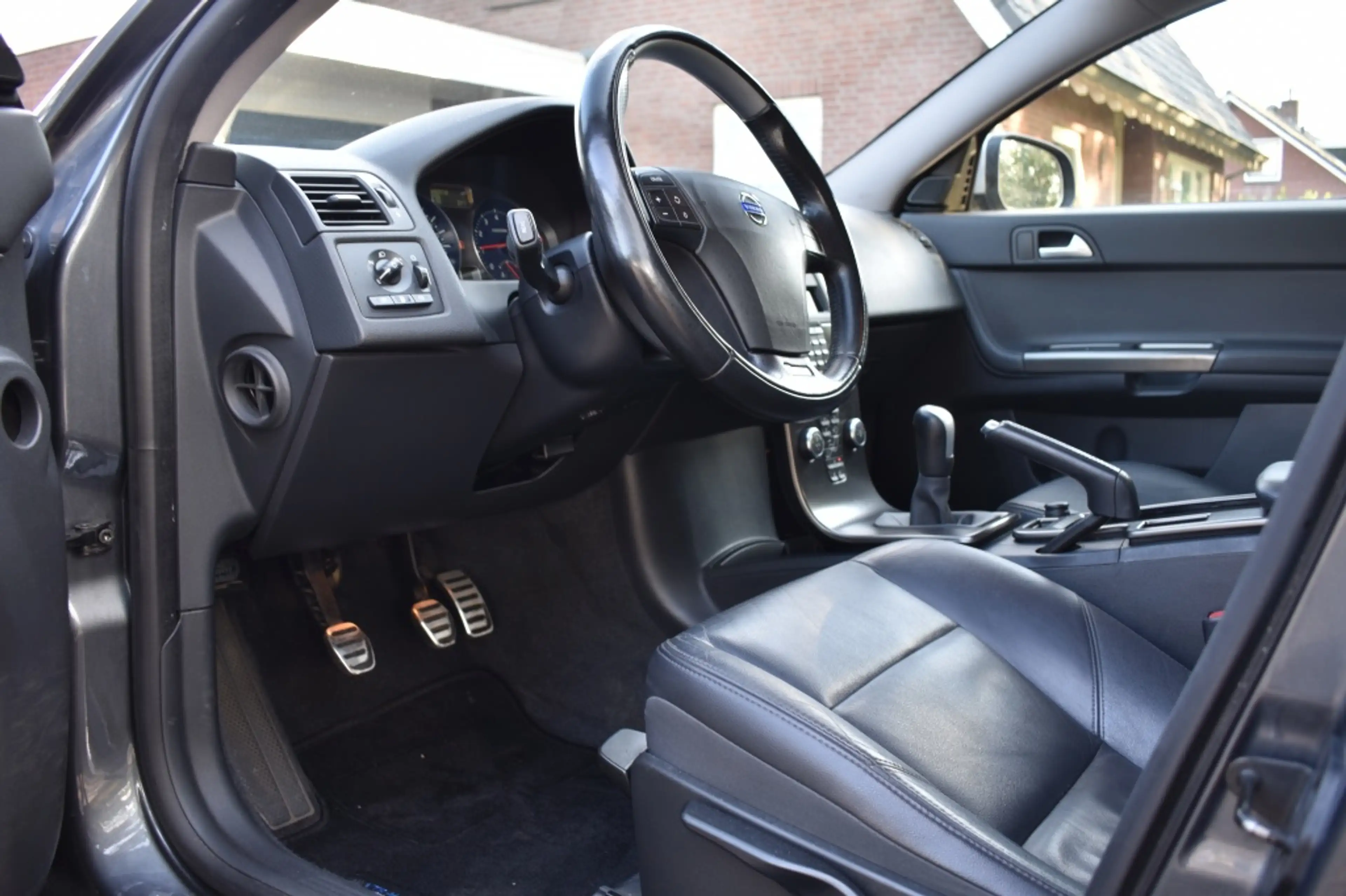 Volvo V50 2.0F R-Design CRUISE CLIMA PDC — photo 9