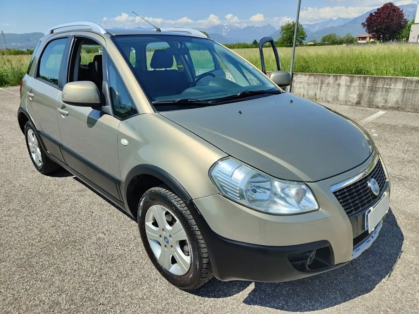 Fiat Sedici 1,6 Benz./ G.P.L. 4x4 ( MOTORE A CATENA ) Šedá - 2