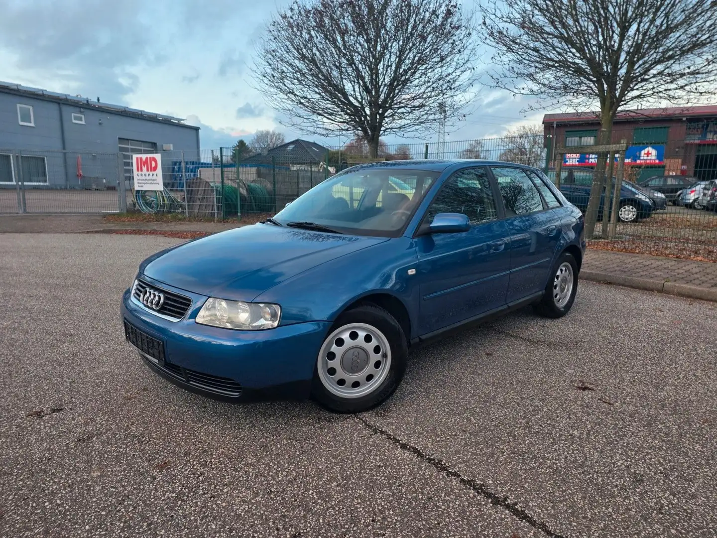 Audi A3 1.6 Ambiente AUTOMATIK--KLIMA-150Tkm-TÜV NEU Bleu - 1