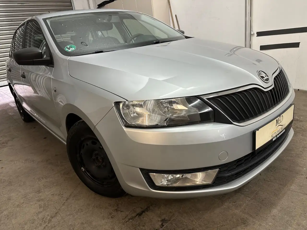 Skoda Rapid/Spaceback Spaceback Cool Edition — photo 1 of 15