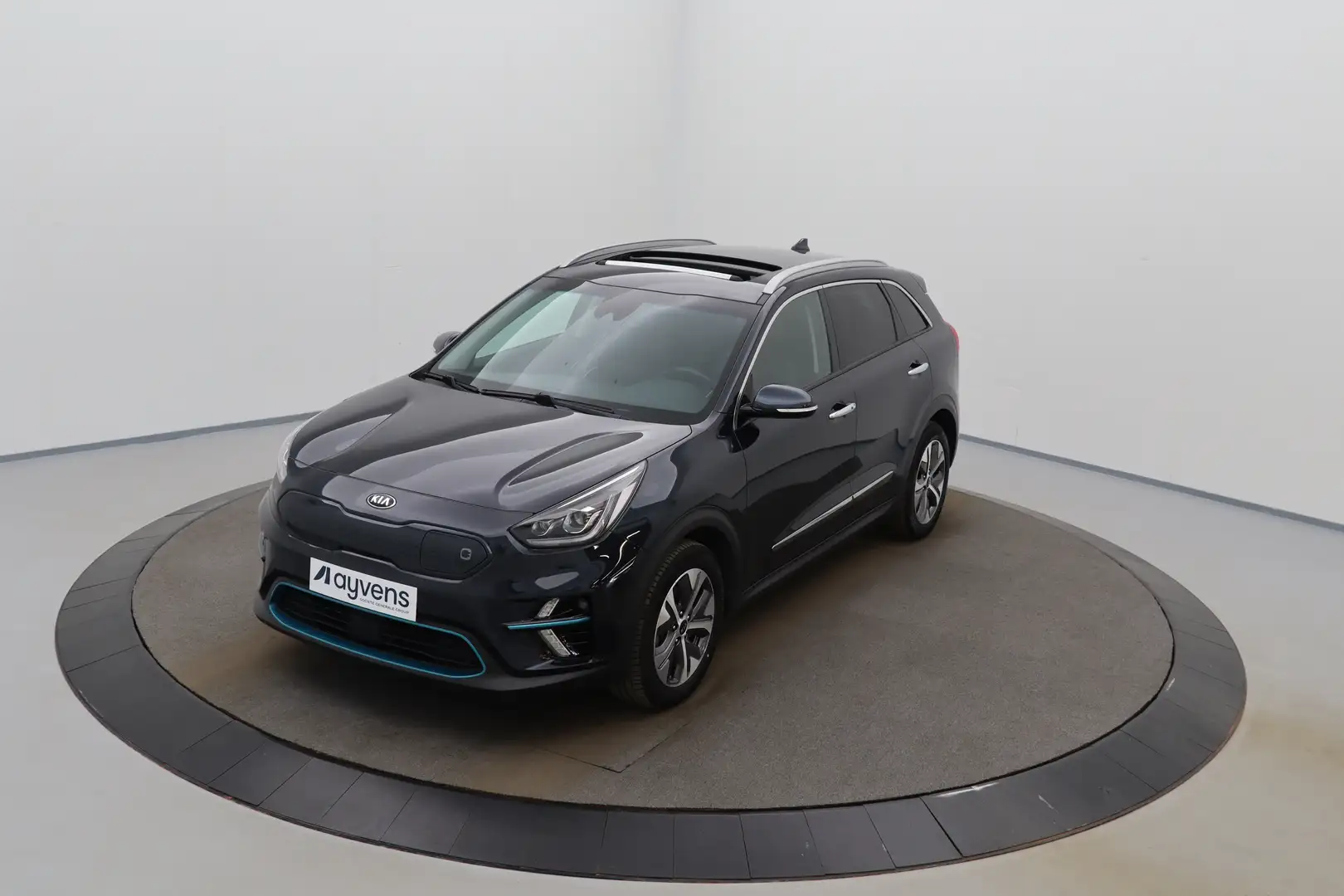 Kia e-Niro 64 kWh More Luxe LEDER/CUIR LED GPS PDC CAM Pano Синій - 1