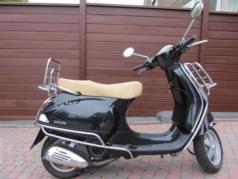 Vespa LX 125