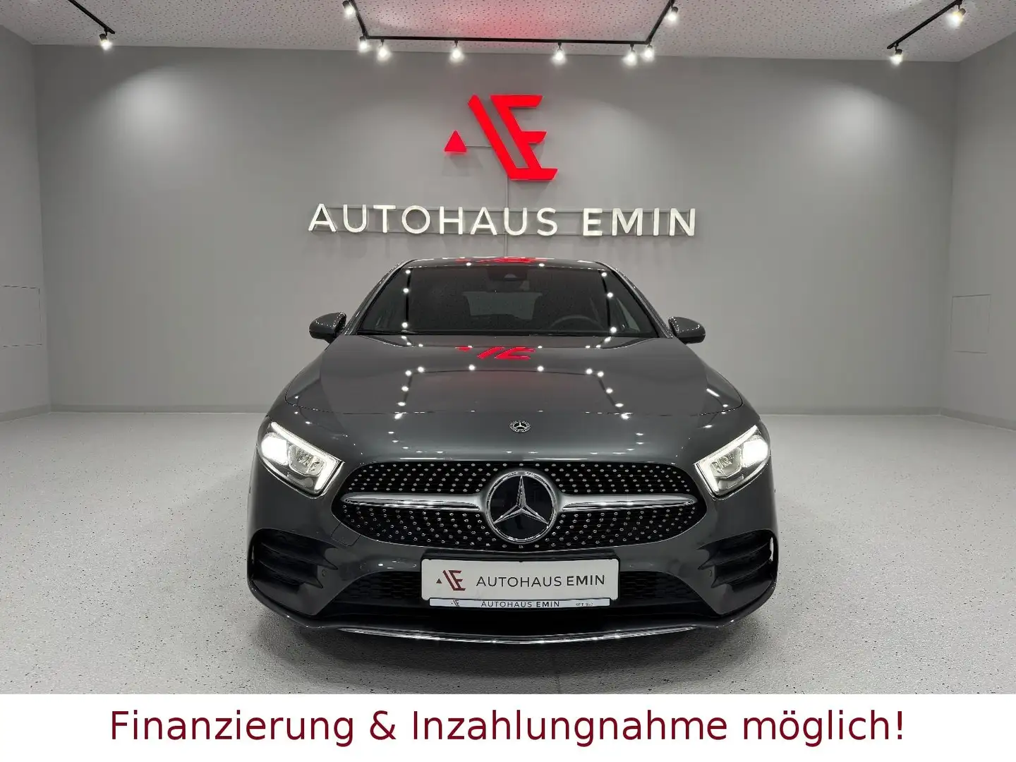 Mercedes-Benz A 180 *AMG-LINE,LED,WIDESCREEN!* Gris - 2