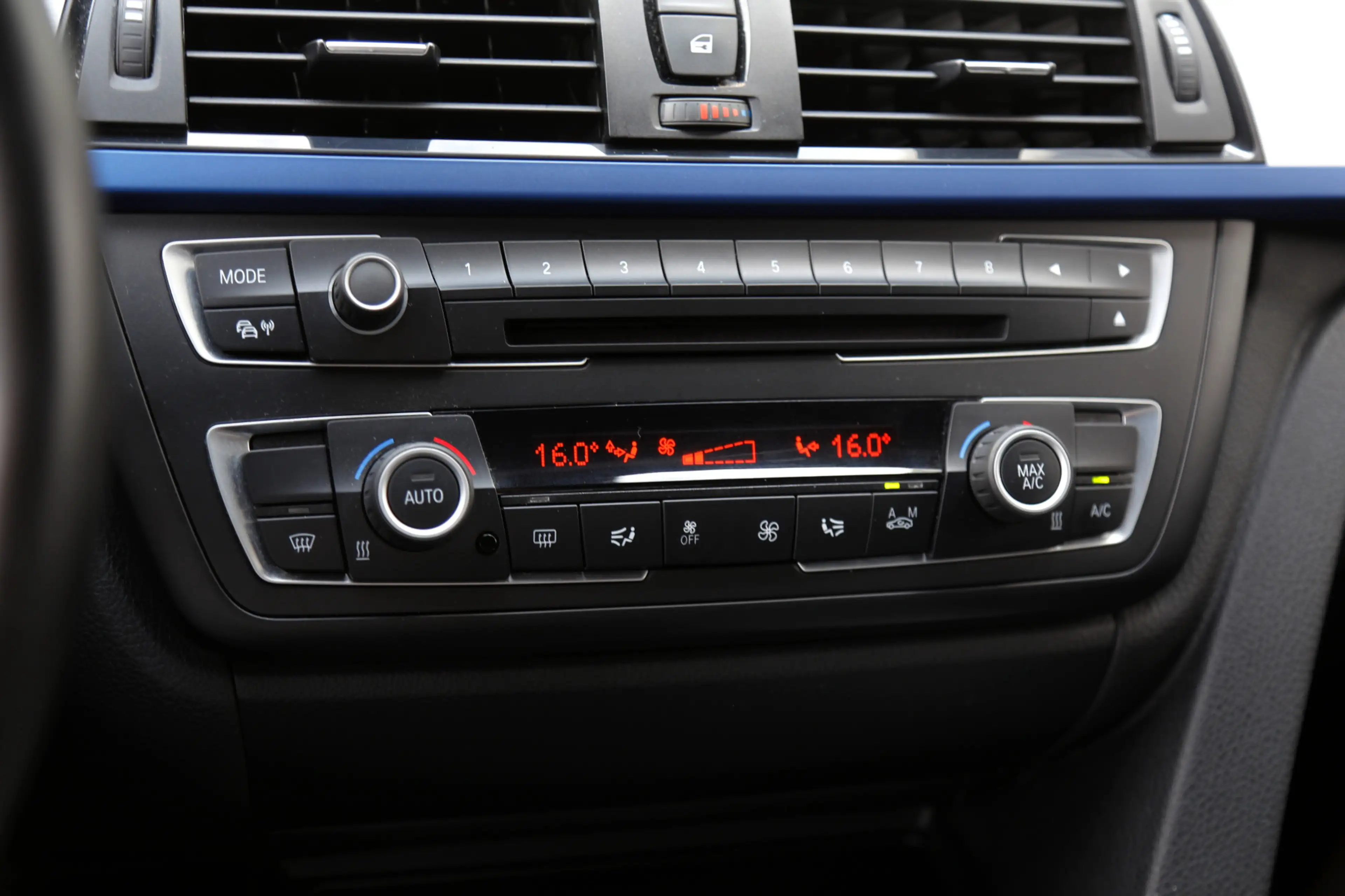 BMW 316 3-serie Touring 316i M-Sport*NL-Auto*Perfect Onder — photo 11