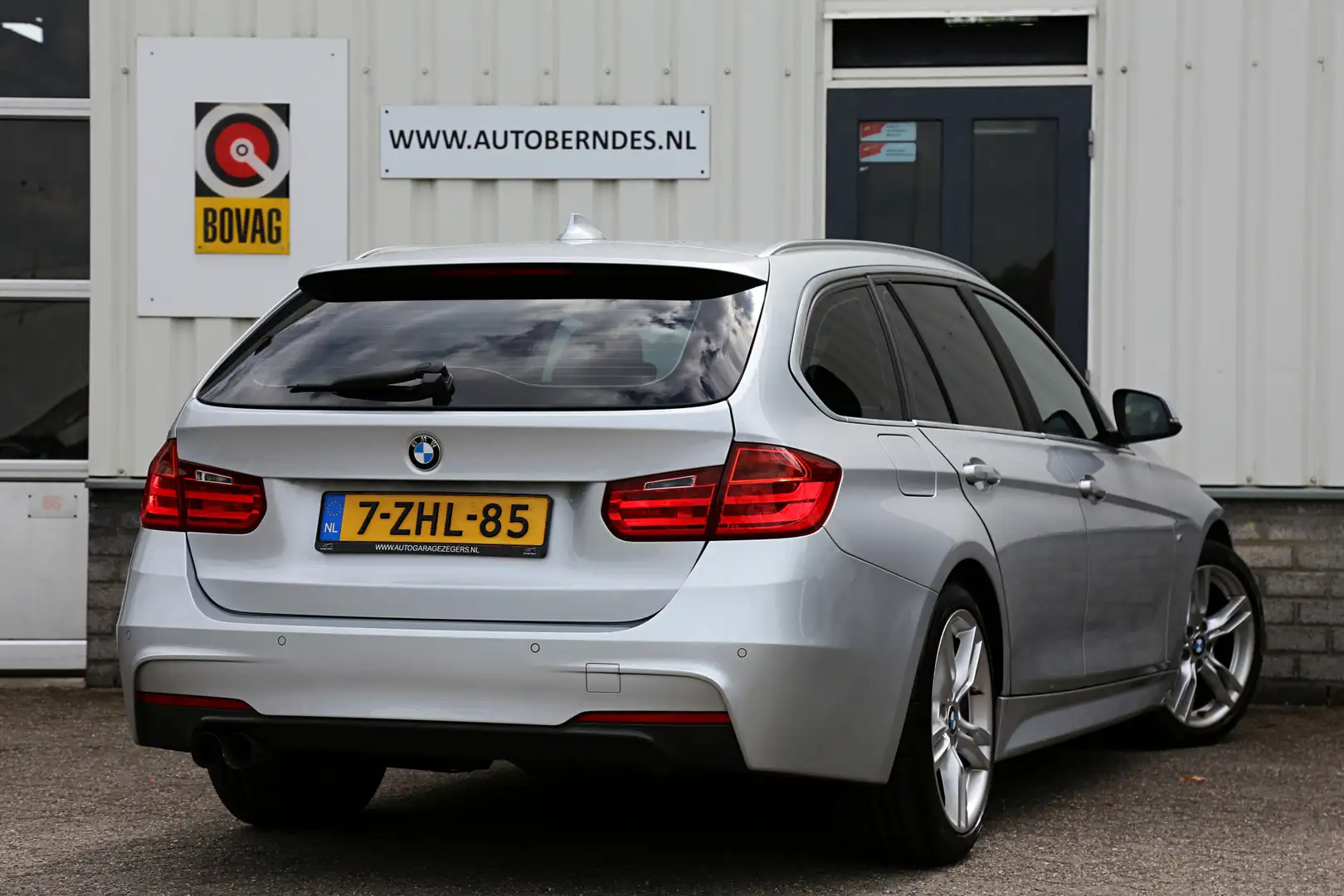 BMW 316 3-serie Touring 316i M-Sport*NL-Auto*Perfect Onder Gris - 2