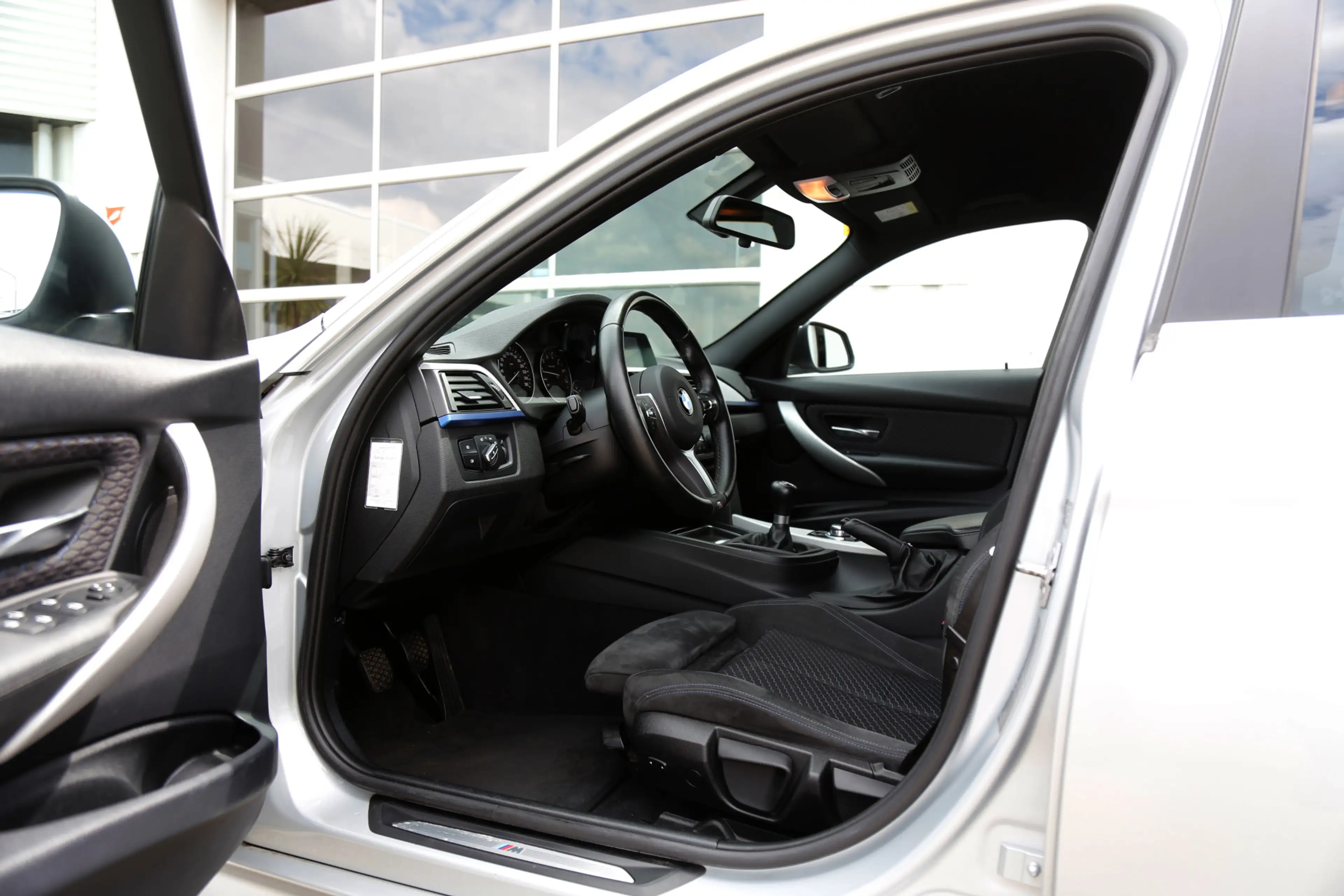 BMW 316 3-serie Touring 316i M-Sport*NL-Auto*Perfect Onder — photo 3