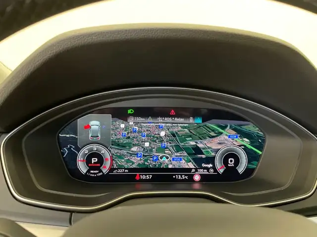 Audi Q5 view 14