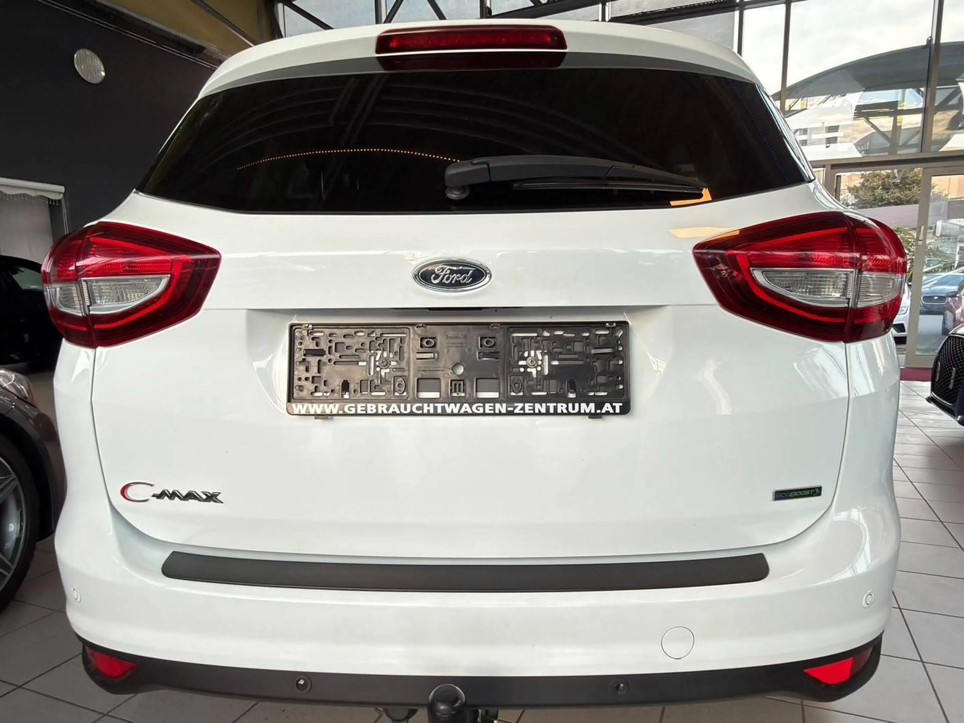 Ford C-Max Titanium — photo 7