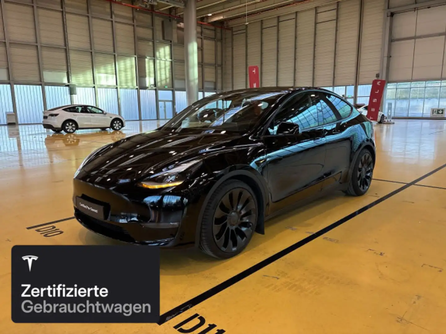 Tesla Model Y Performance Schwarz - 2