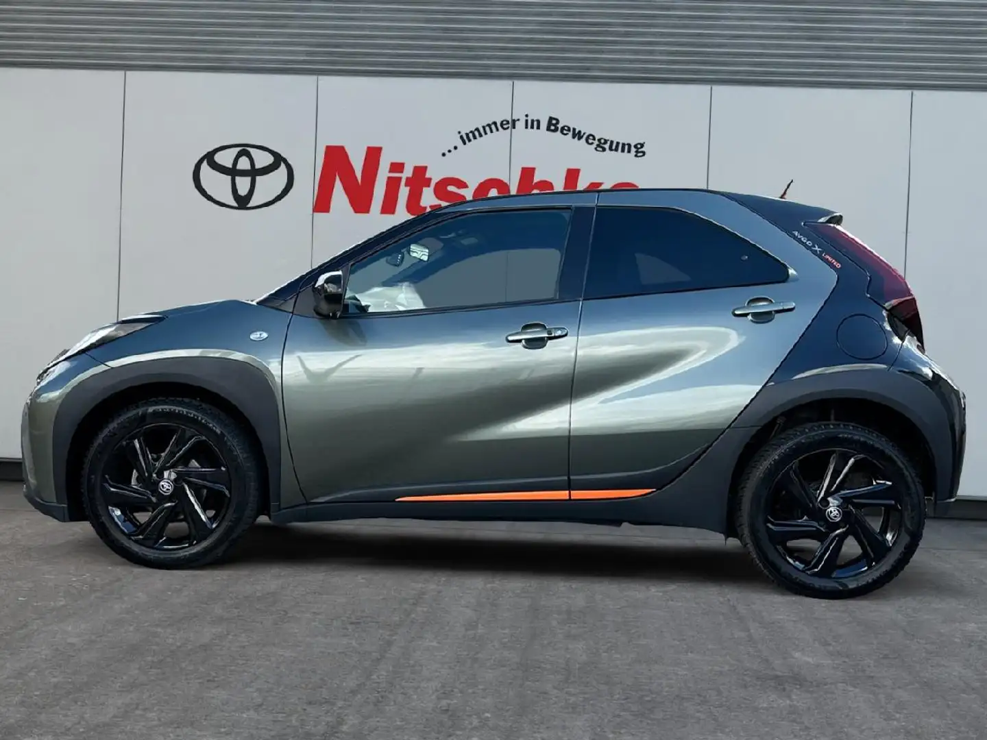 Toyota Aygo X 1.0 Limited Verde - 2