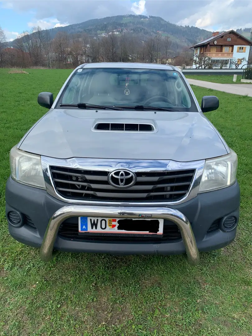 Toyota Hilux 2.5l 4x4 Country Szary - 2