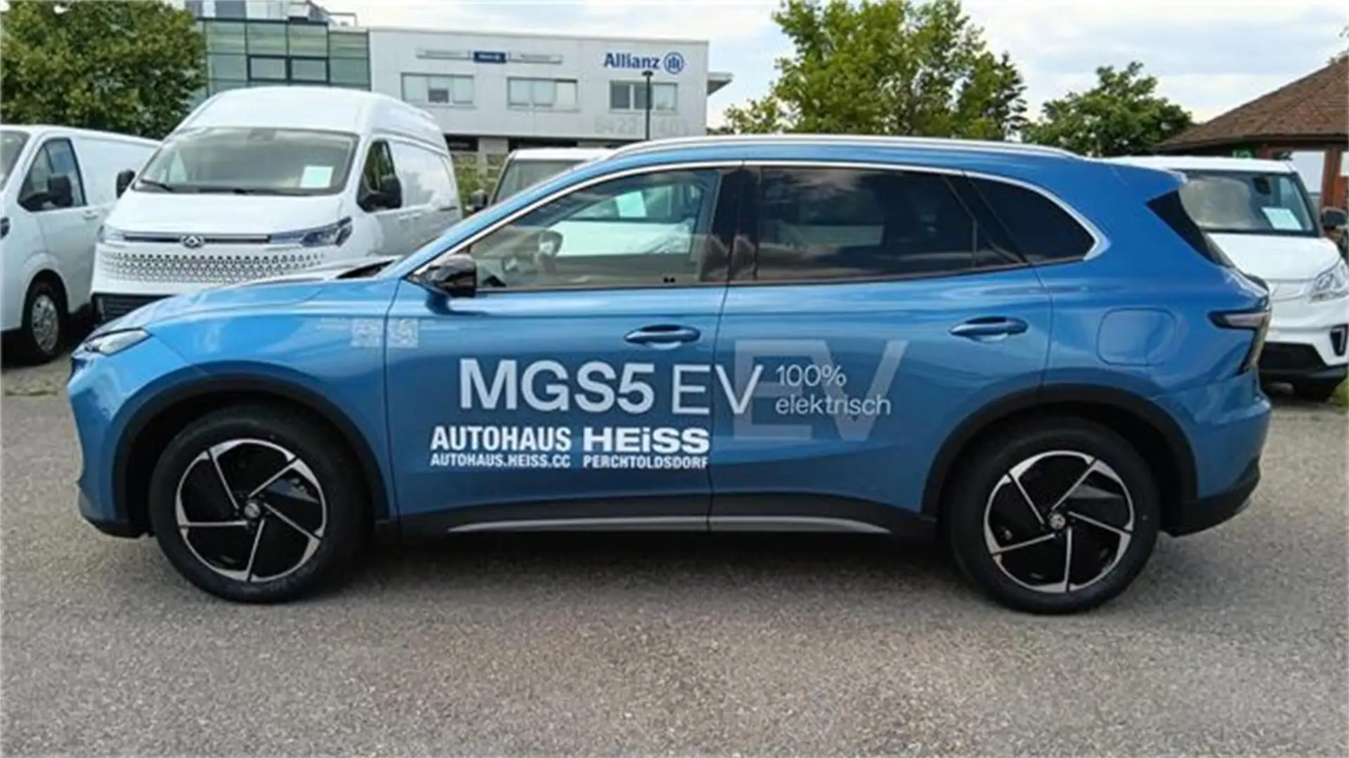 MG EV Luxury 64 kWh Long Range plava - 2