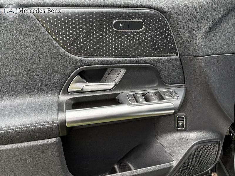 Mercedes-Benz GLA 200 Progressive 360°+MBUX+LED+AHK+18 — photo 7