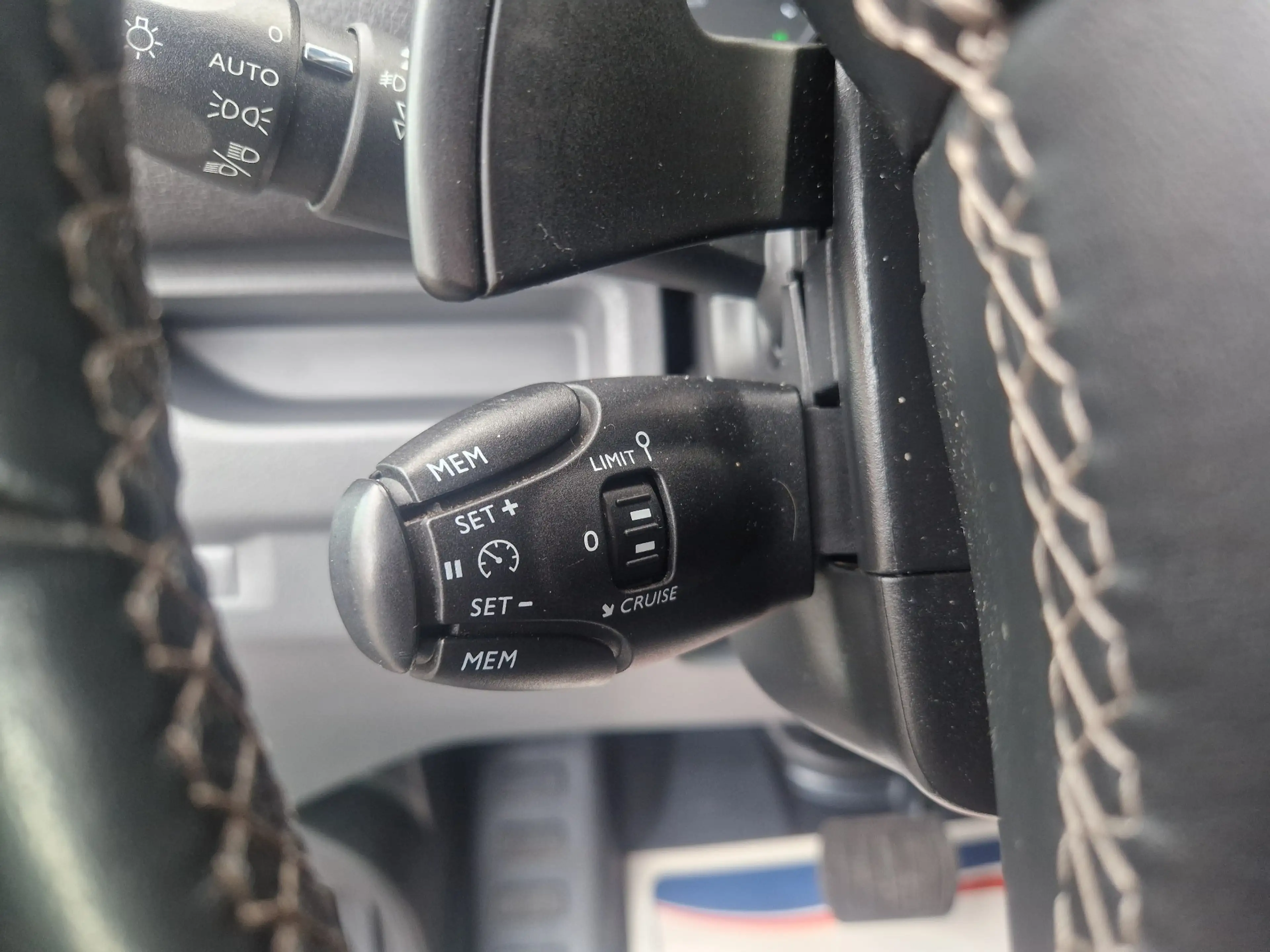 Peugeot Expert L3 Asphalt UTILITAIRE DOUBLE CABINE ***LONG CHASSIS/BOITE AUTO/CLIM/CAMERA/GPS*** — photo 14
