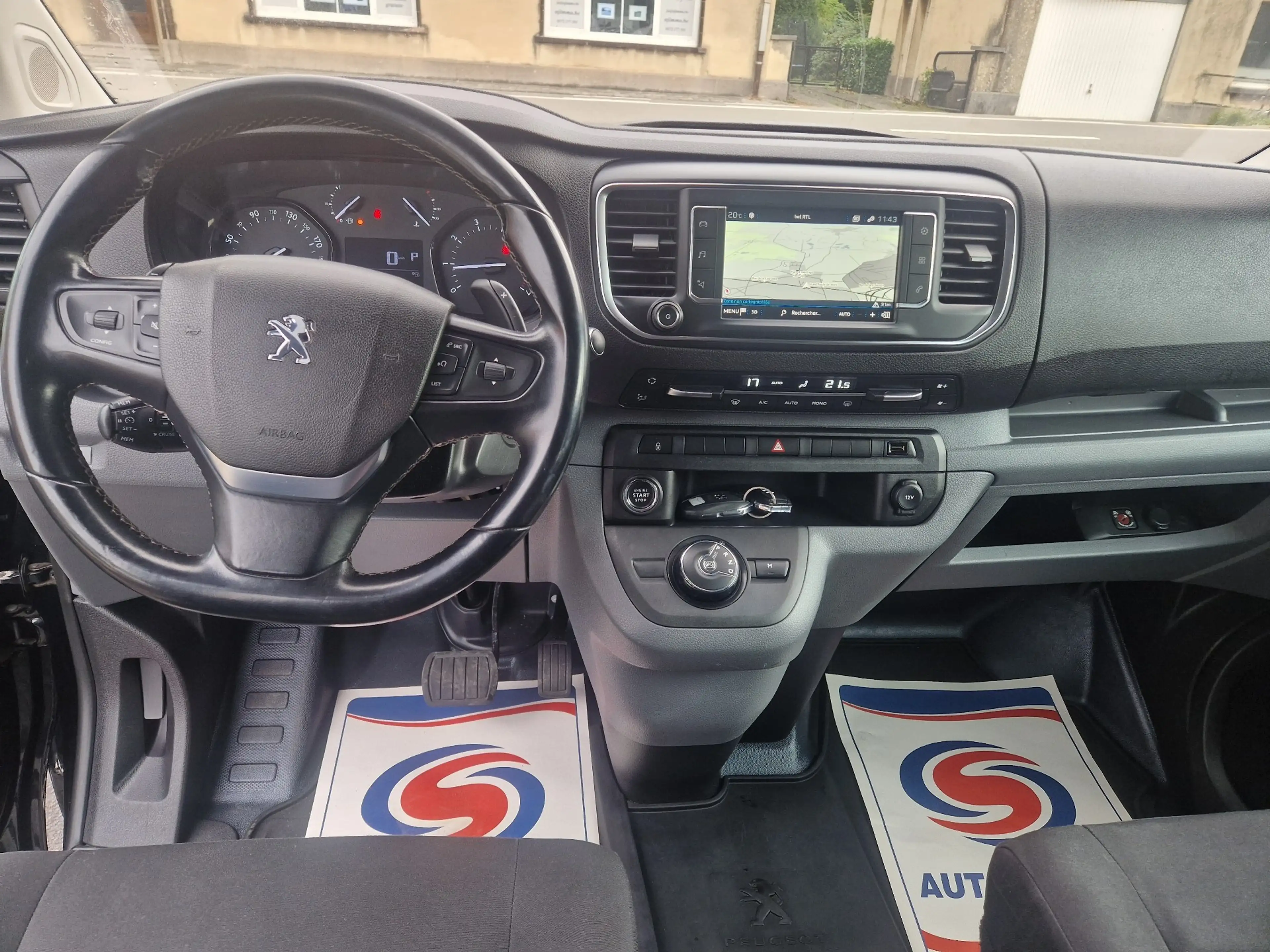 Peugeot Expert L3 Asphalt UTILITAIRE DOUBLE CABINE ***LONG CHASSIS/BOITE AUTO/CLIM/CAMERA/GPS*** — photo 11