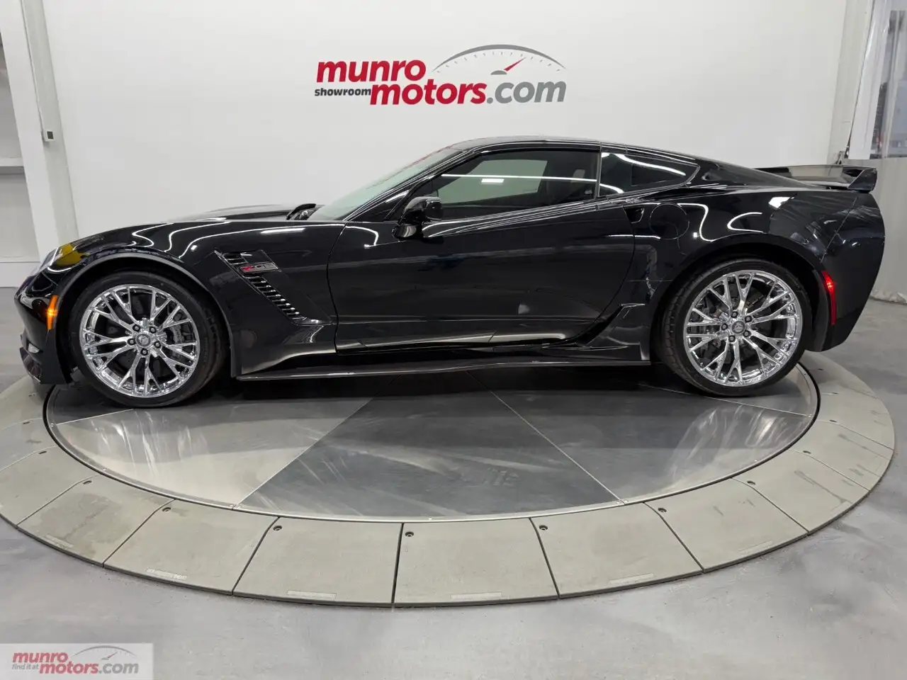 Chevrolet Corvette снимка Chevrolet Corvette