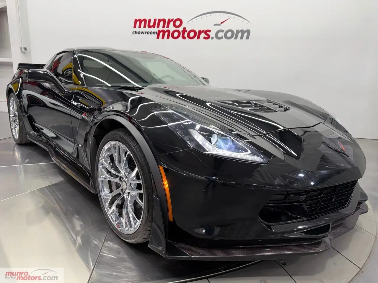 Chevrolet Corvette снимка Chevrolet Corvette